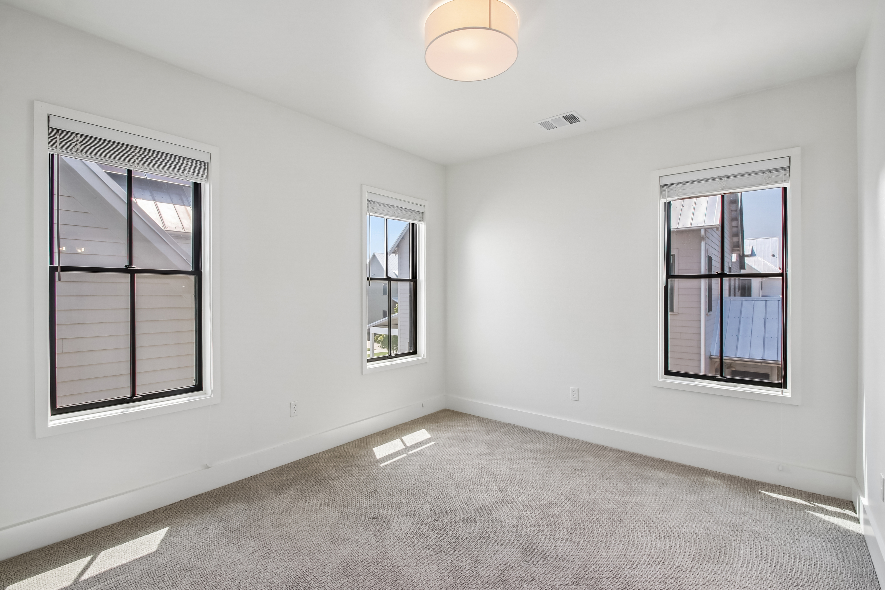 Photo 5 of 40 of 1803 Oso Ave, Oklahoma City, OK