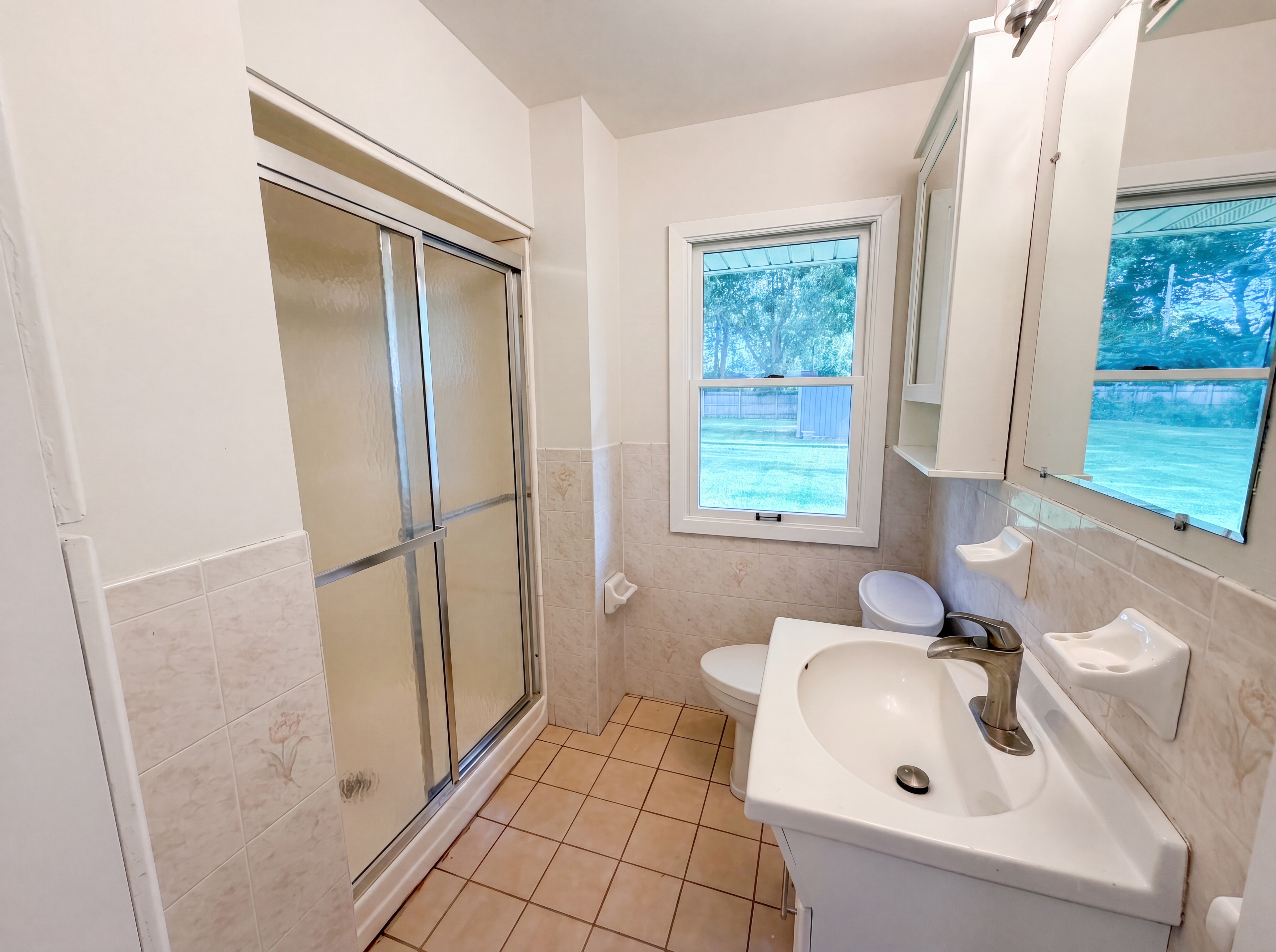 Photo 10 of 20 of 2128 Ronald Ave, White Bear Lake, MN