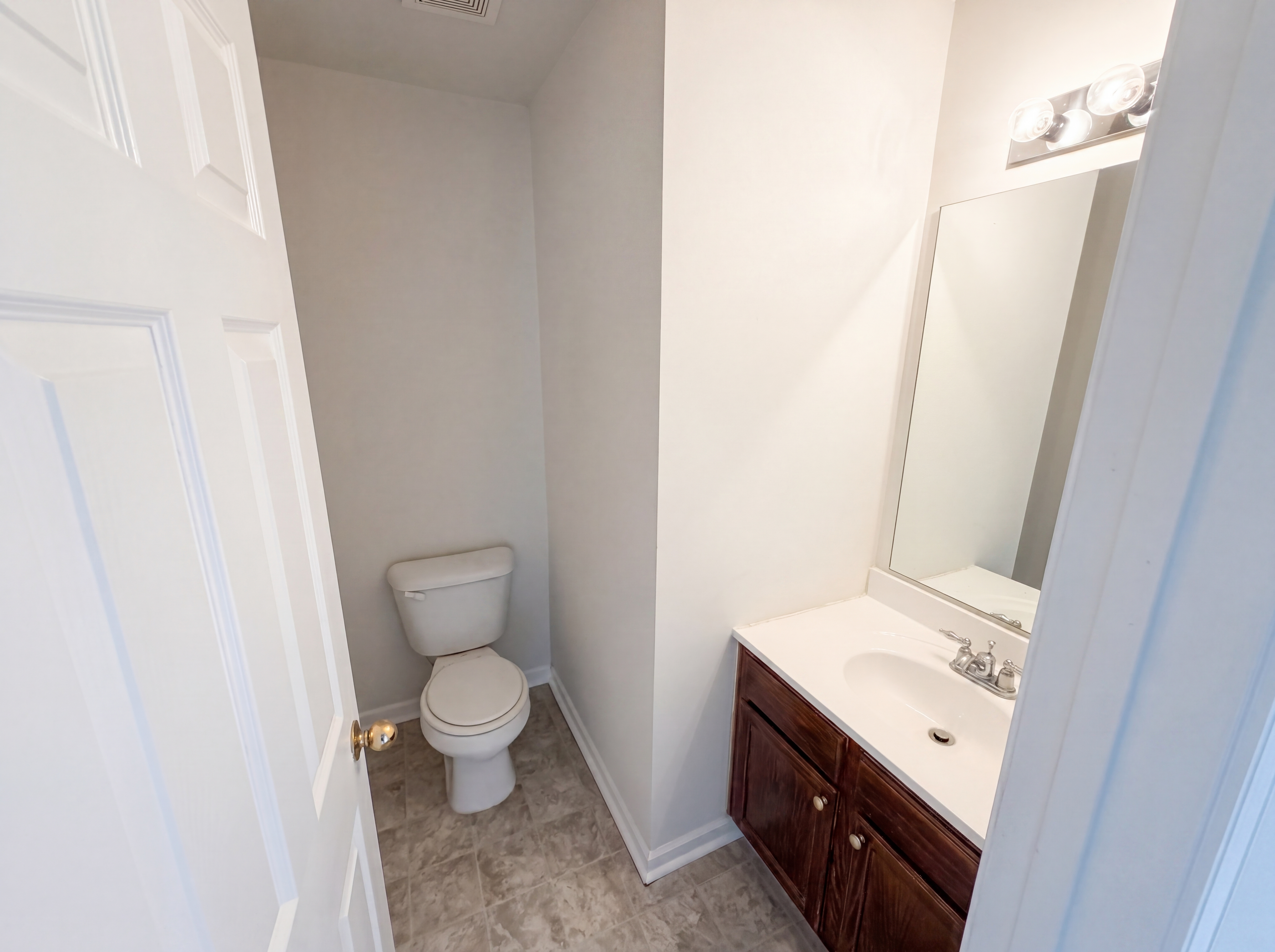 Photo 11 of 21 of 6126 Hickory Lane Dr, Union City, GA