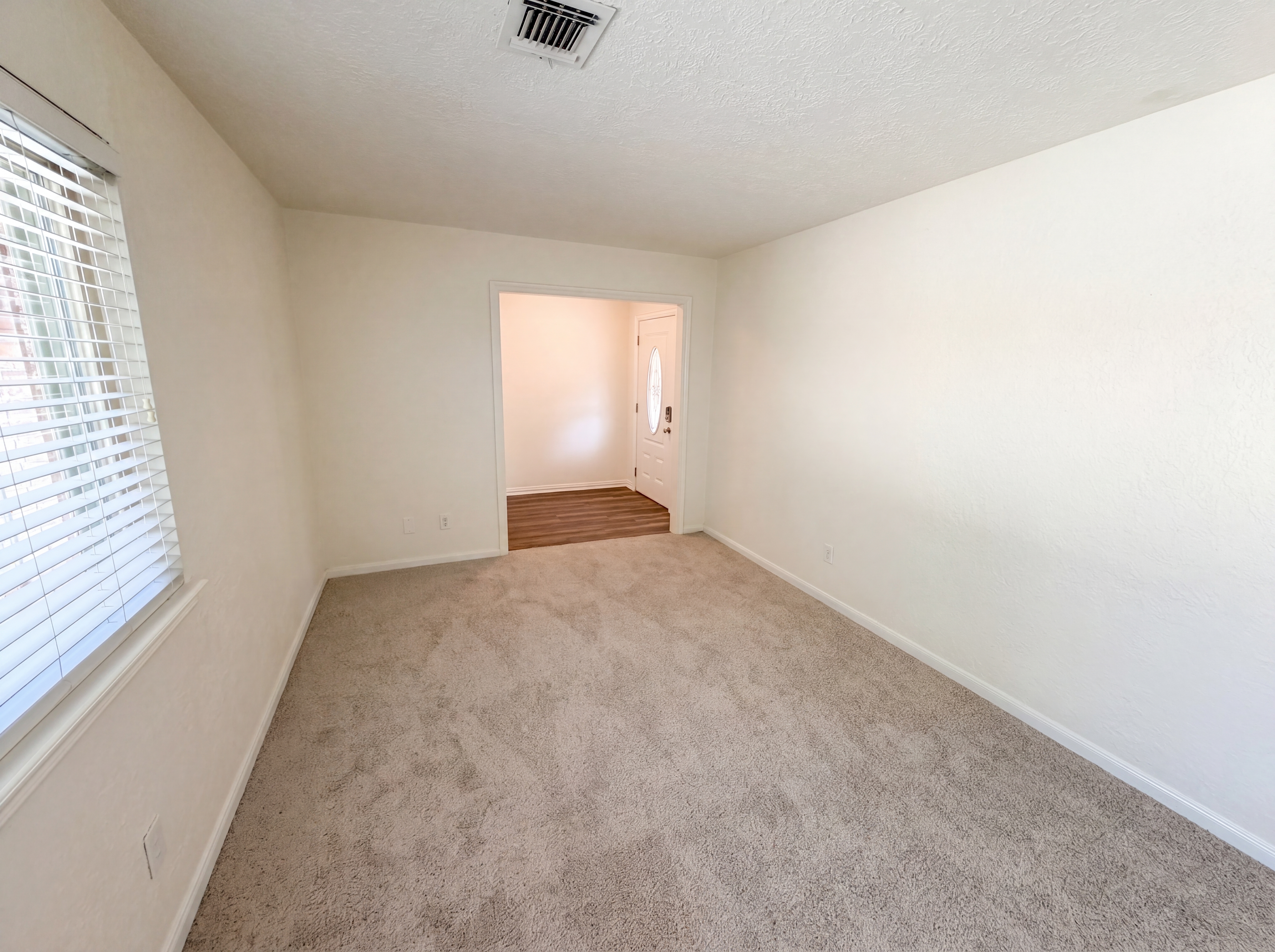 Photo 10 of 22 of 342 Queenstown Rd, Houston, TX