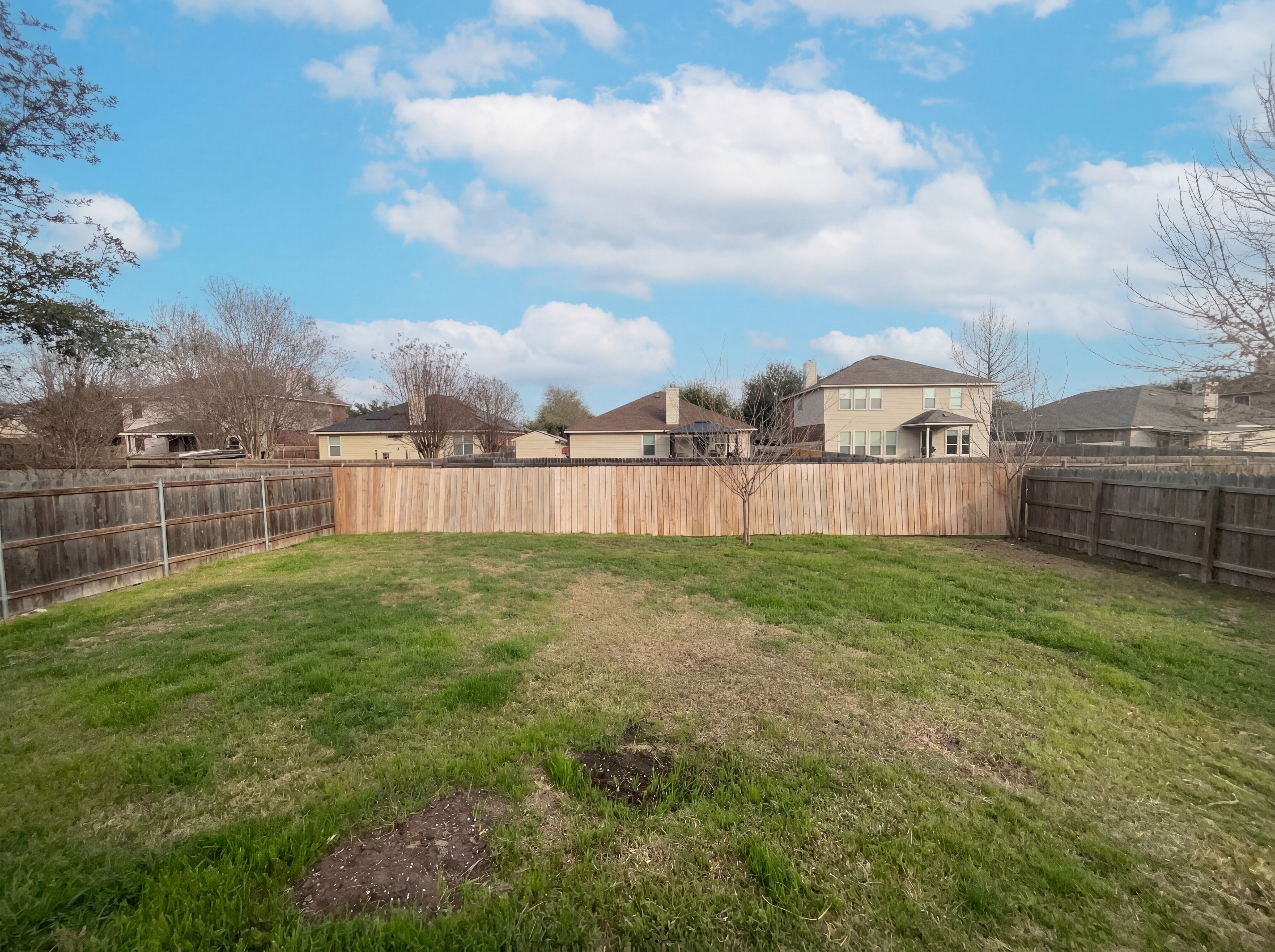 Photo 22 of 26 of 128 Inman Dr, Hutto, TX