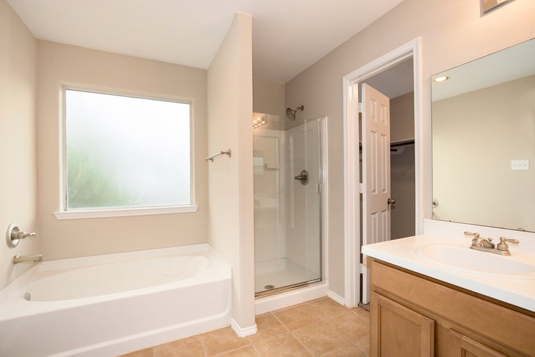 Photo 16 of 17 - 8410 Macow Ct, Rosharon, TX 77583
