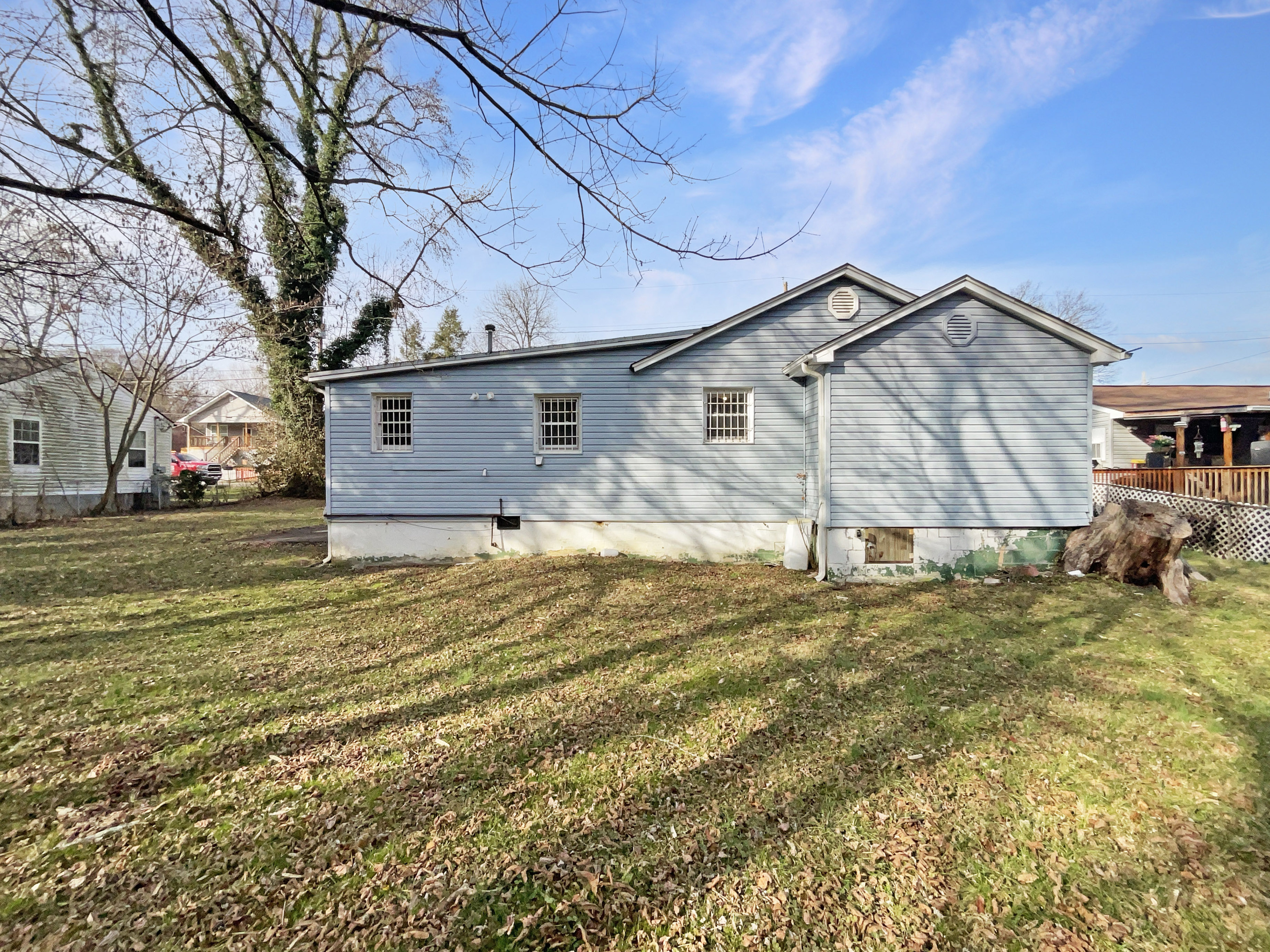 Photo 8 of 28 of 4028 Catalpa Ave, Knoxville, TN