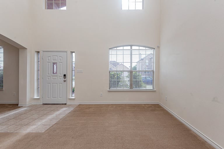 Photo 15 of 33 - 7715 Longbow Ln, Arlington, TX 76002