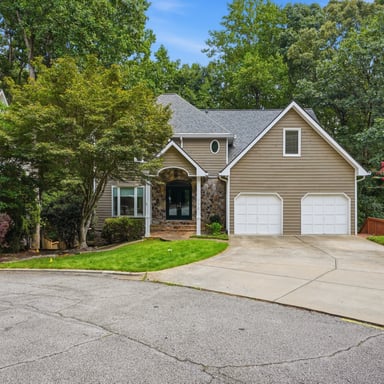 Property photo 1 of 110 Bitternut Cir