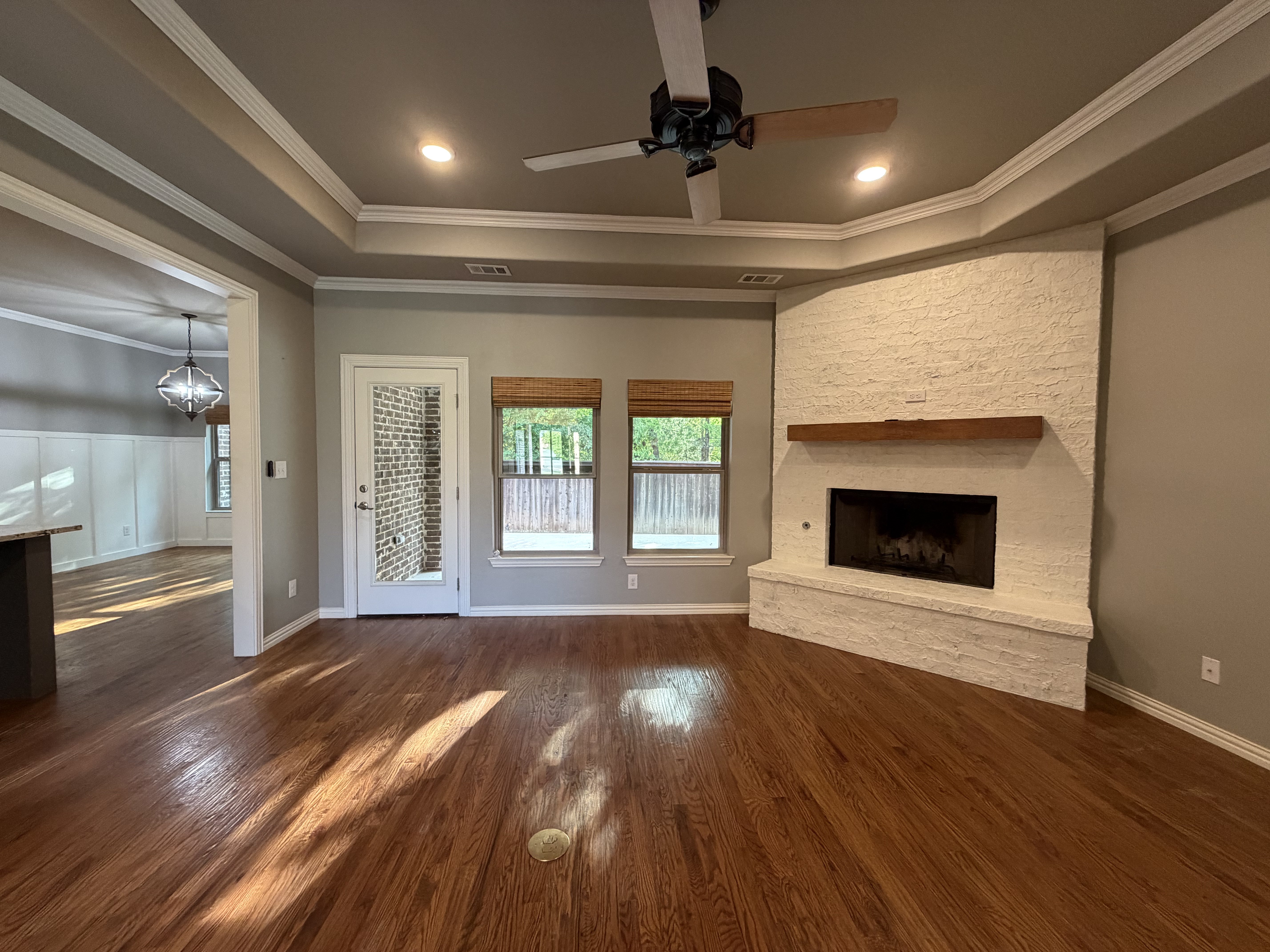 Photo 5 of 20 of 3712 Magnolia Ct, Denison, TX