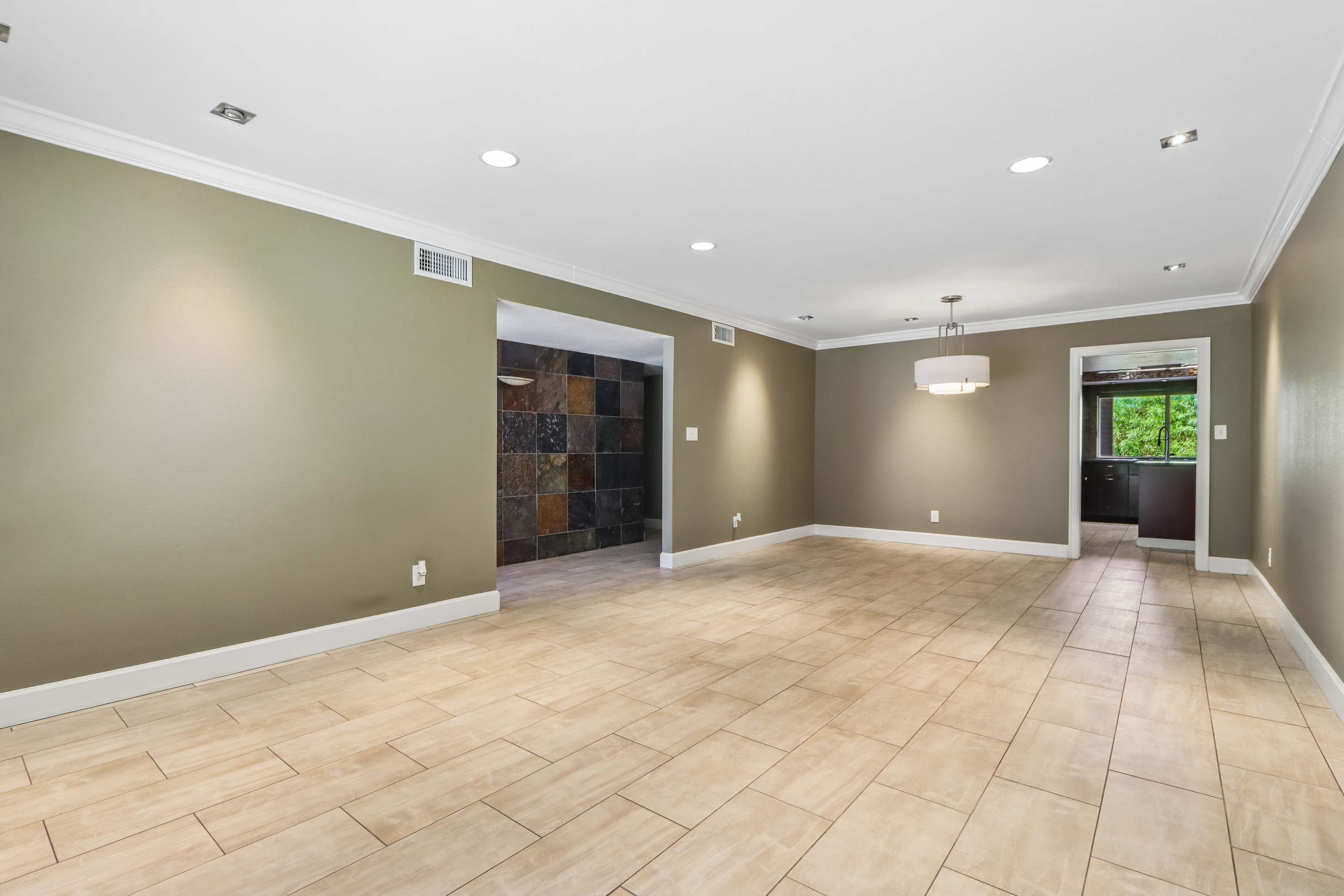 Photo 10 of 26 of 2244 E Nicolet Ave, Phoenix, AZ