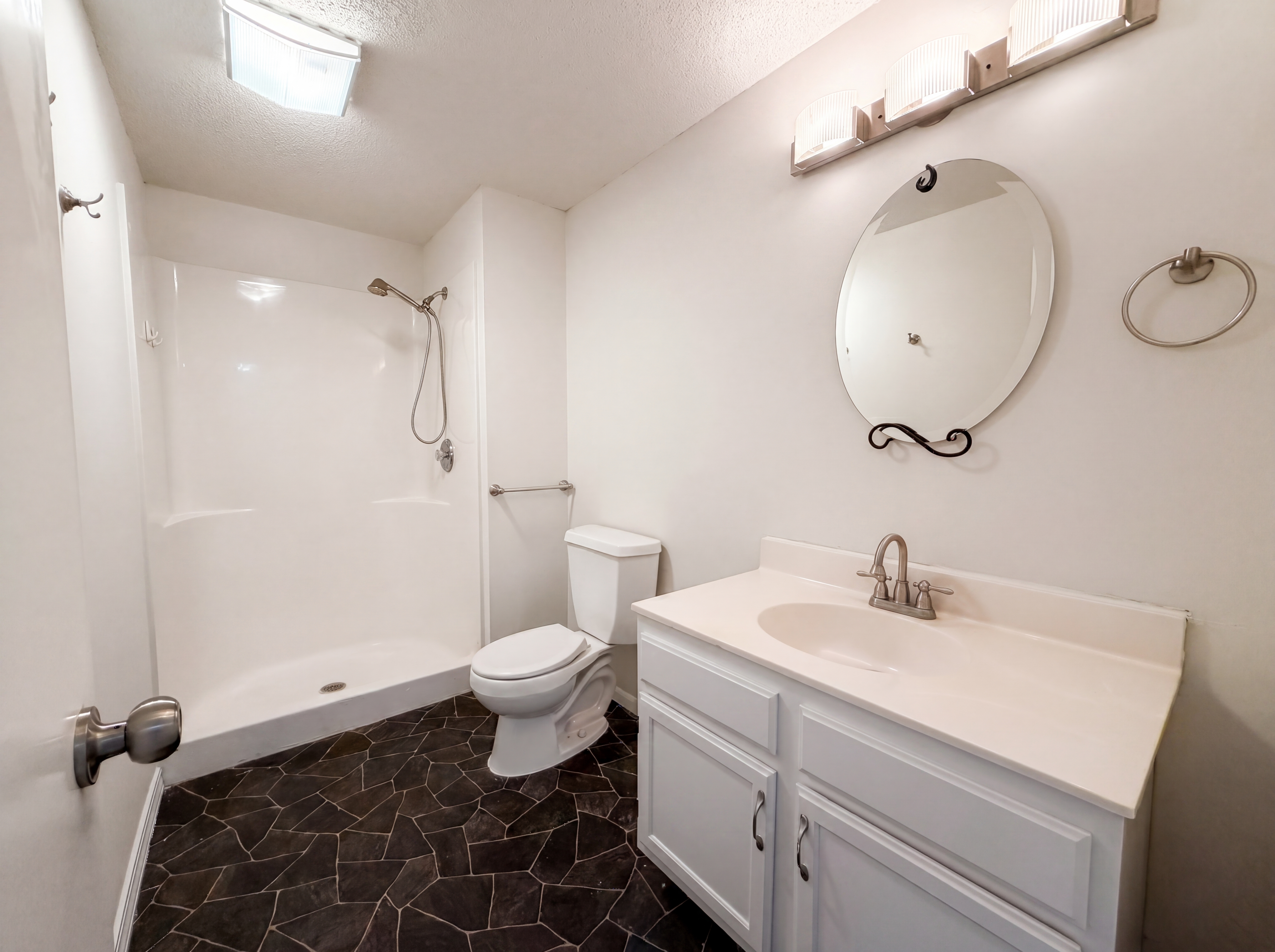 Photo 21 of 25 of 9429 Harkness Ave S, Cottage Grove, MN