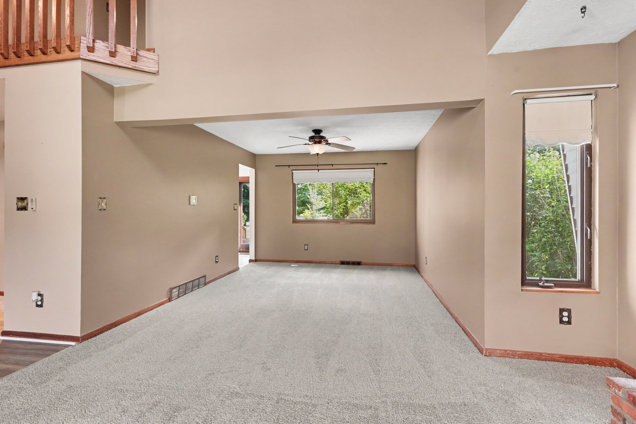 Photo 7 of 18 of 9875 Mentor Rd, Chardon, OH