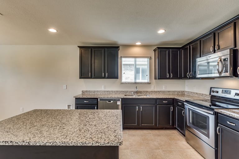 Photo 7 of 27 - 1104 Rivers Creek Ln, Little Elm, TX 75068