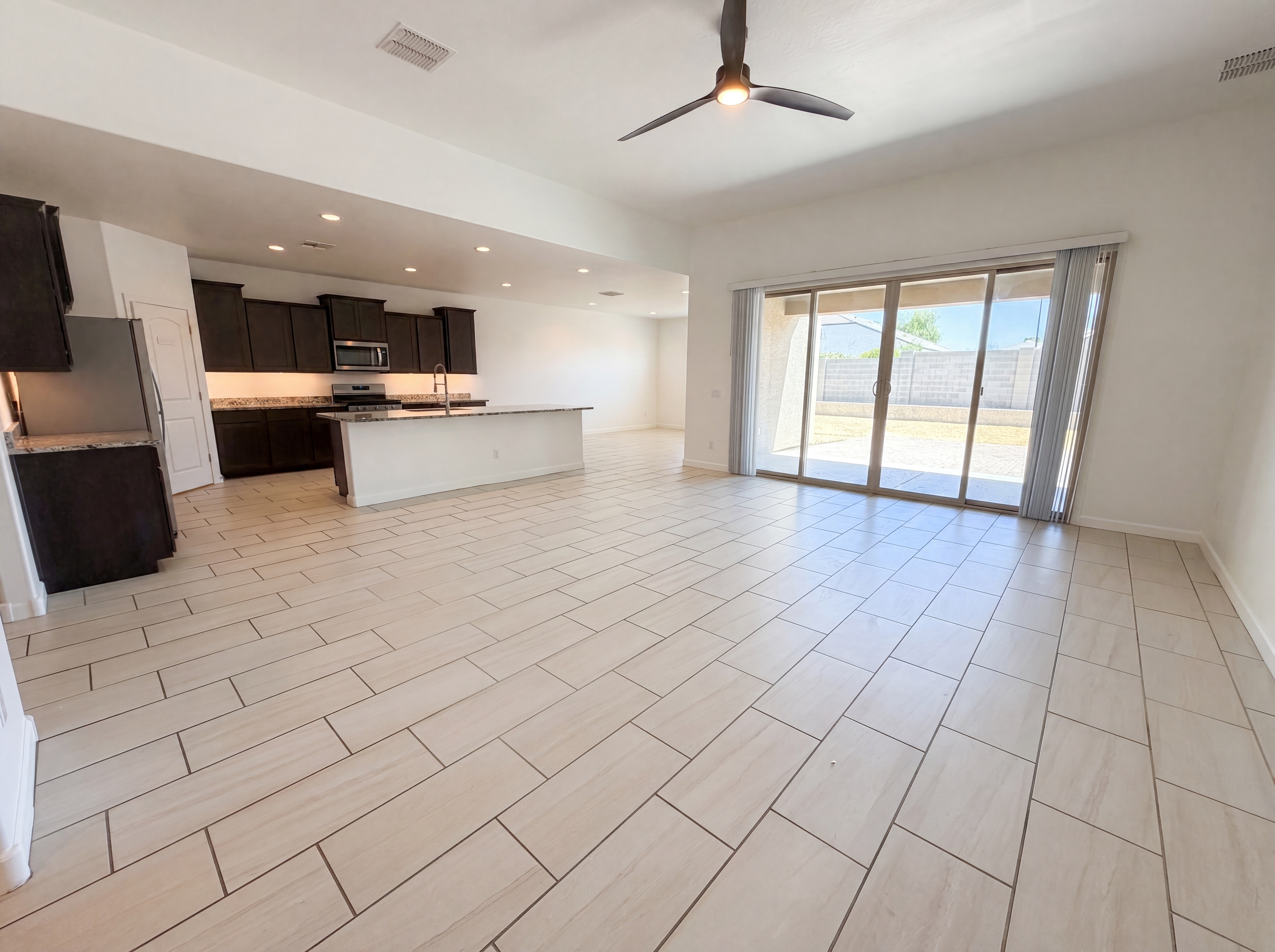 Photo 30 of 38 of 30568 W Clarendon Ave, Buckeye, AZ