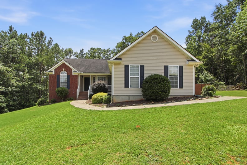 Property photo 1 of 9458 Creekstone Ct