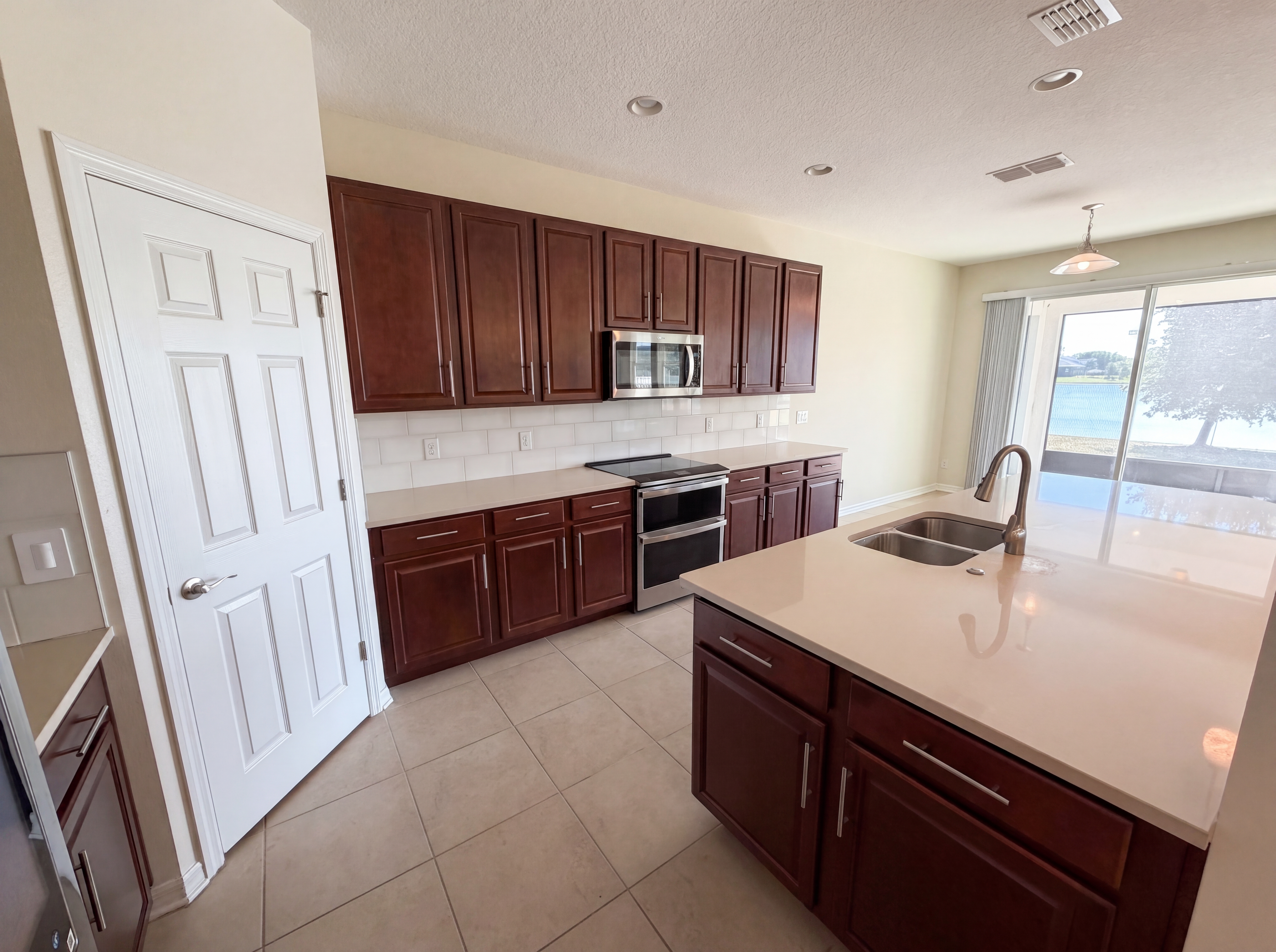 Photo 12 of 37 of 1811 Henley St, Saint Cloud, FL