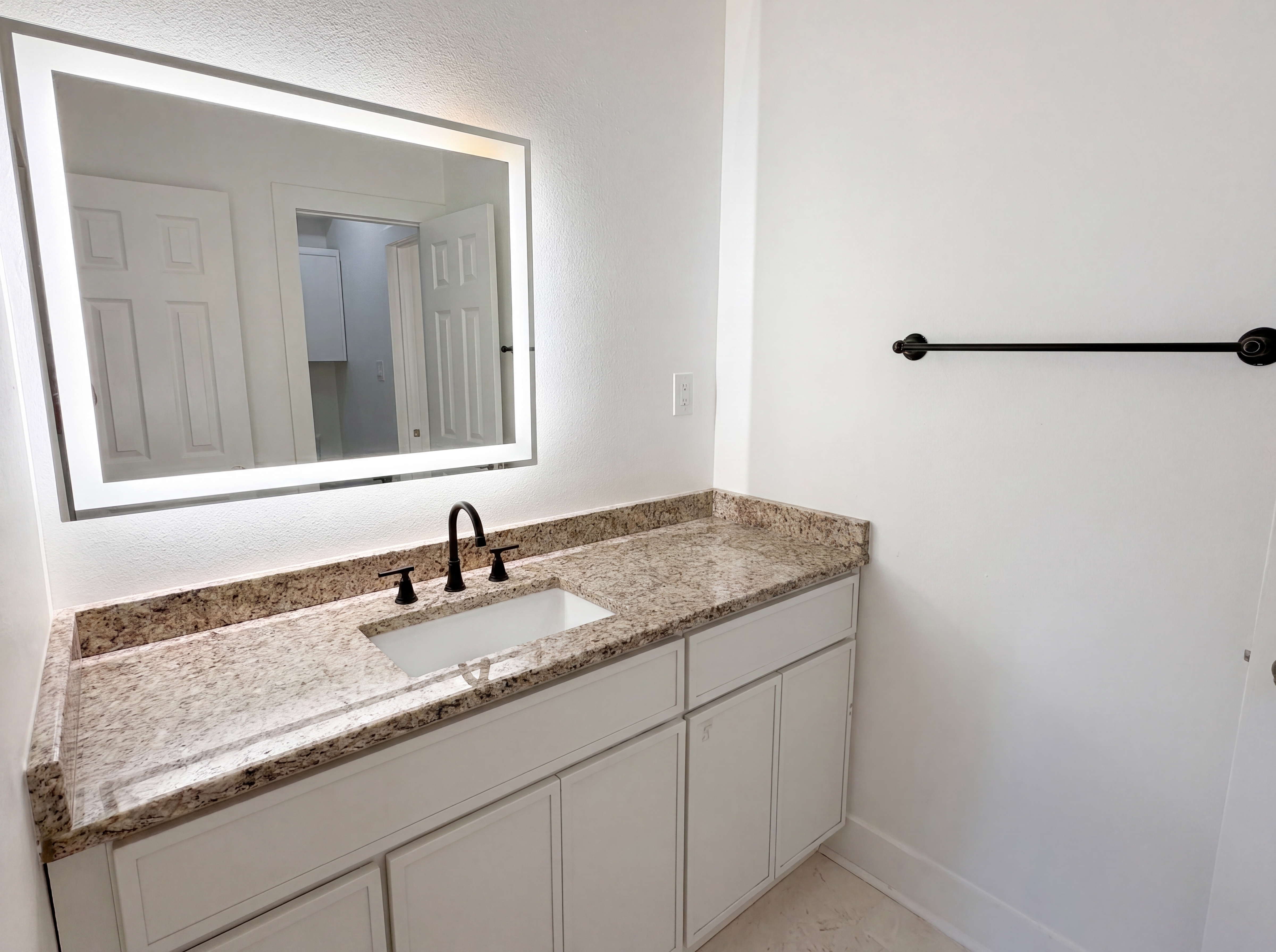 Photo 14 of 26 of 3600 Asaro Pl, Plano, TX