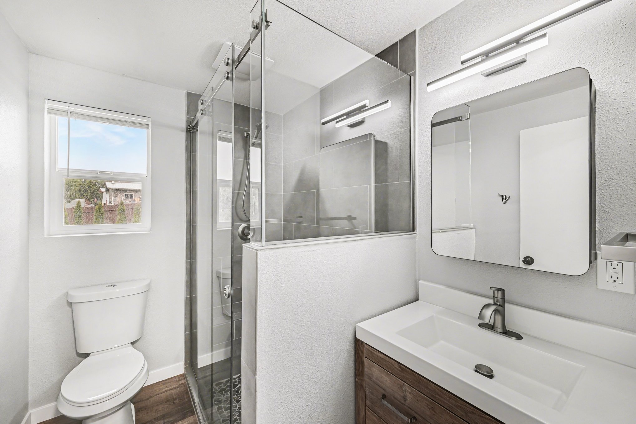 Photo 14 of 17 of 21016 68th Street Ct E, Bonney Lake, WA