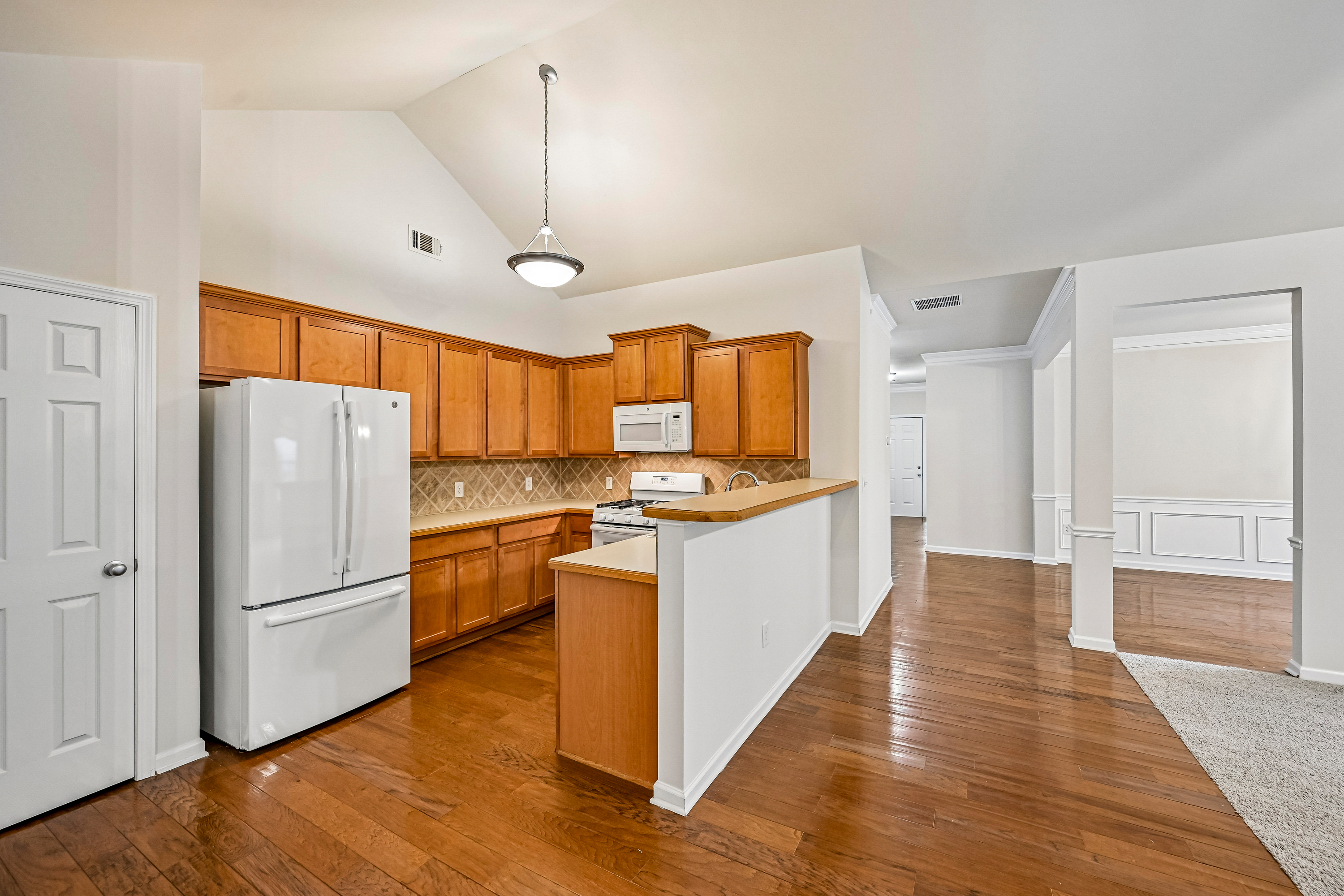 Photo 3 of 45 of 261 Potomac Dr, Dallas, GA