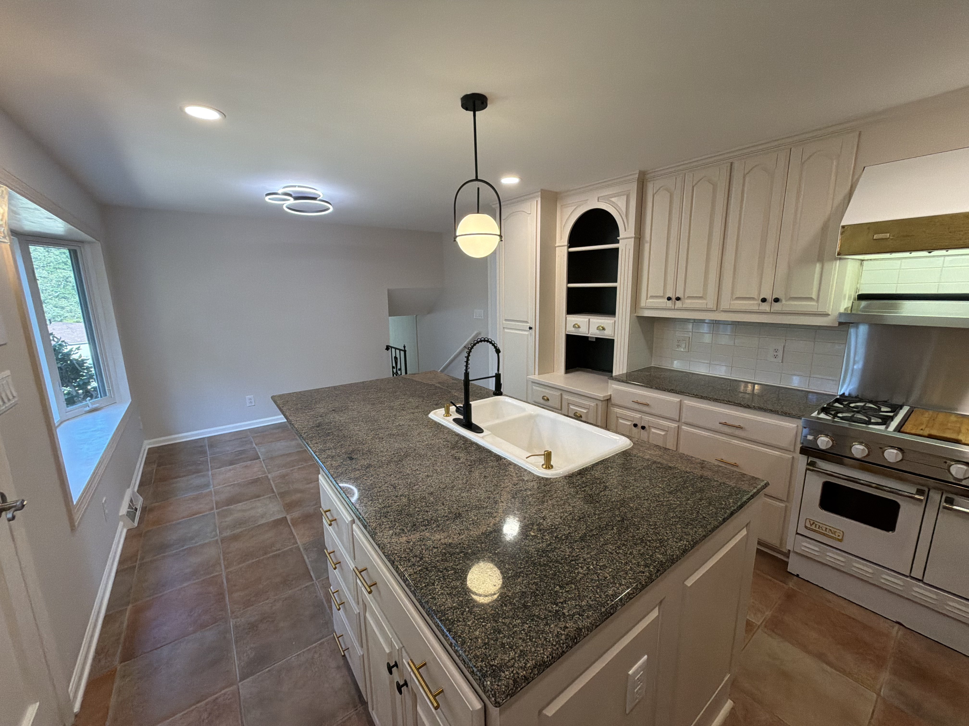 Photo 29 of 41 of 1030 McLaughlin Dr, Charlotte, NC