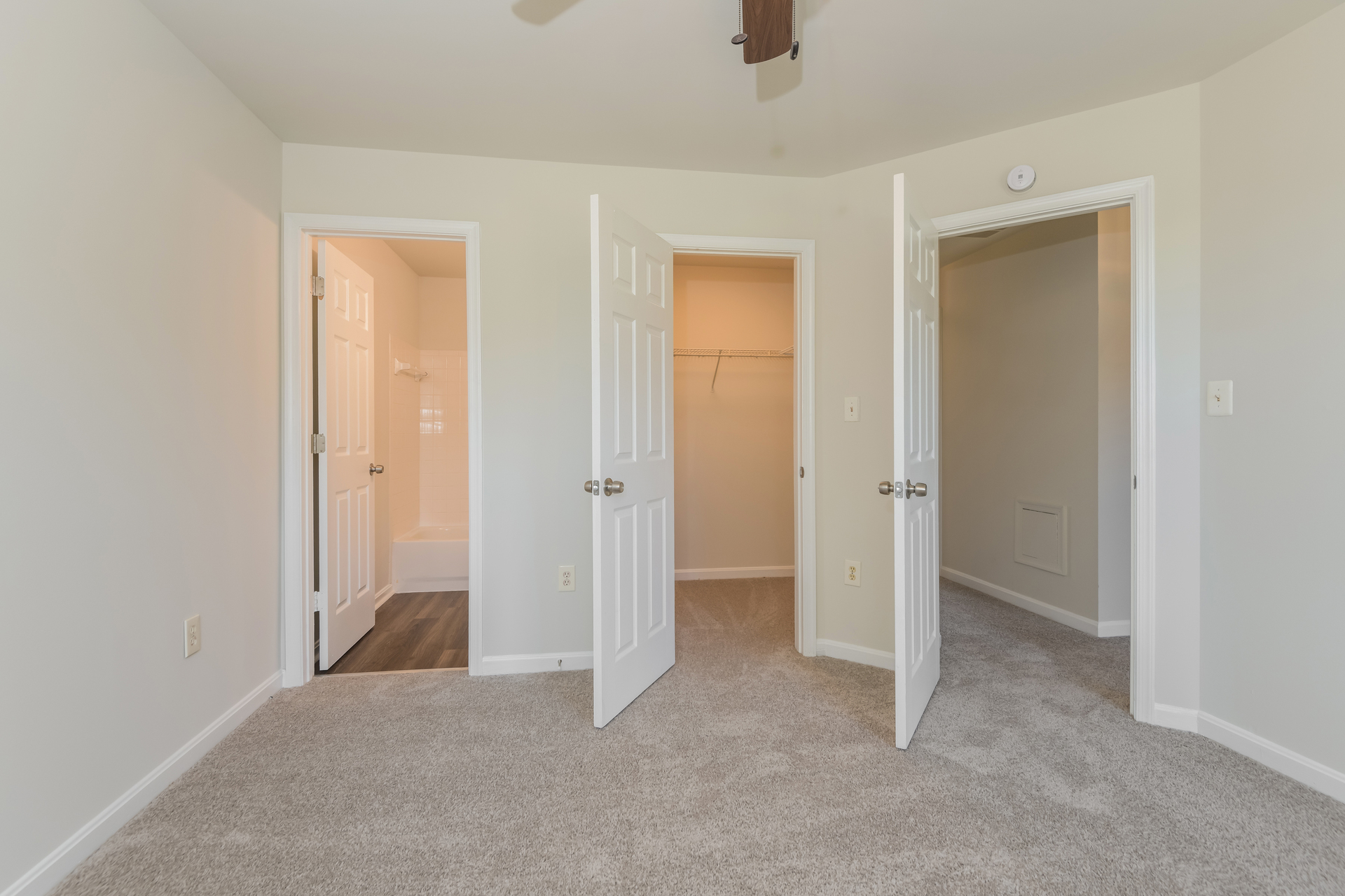 Photo 11 of 21 of 2710 Stanton Rd SE, Washington, DC