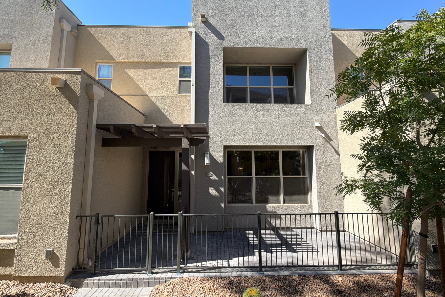 Photo 1 of 1250 Venue St