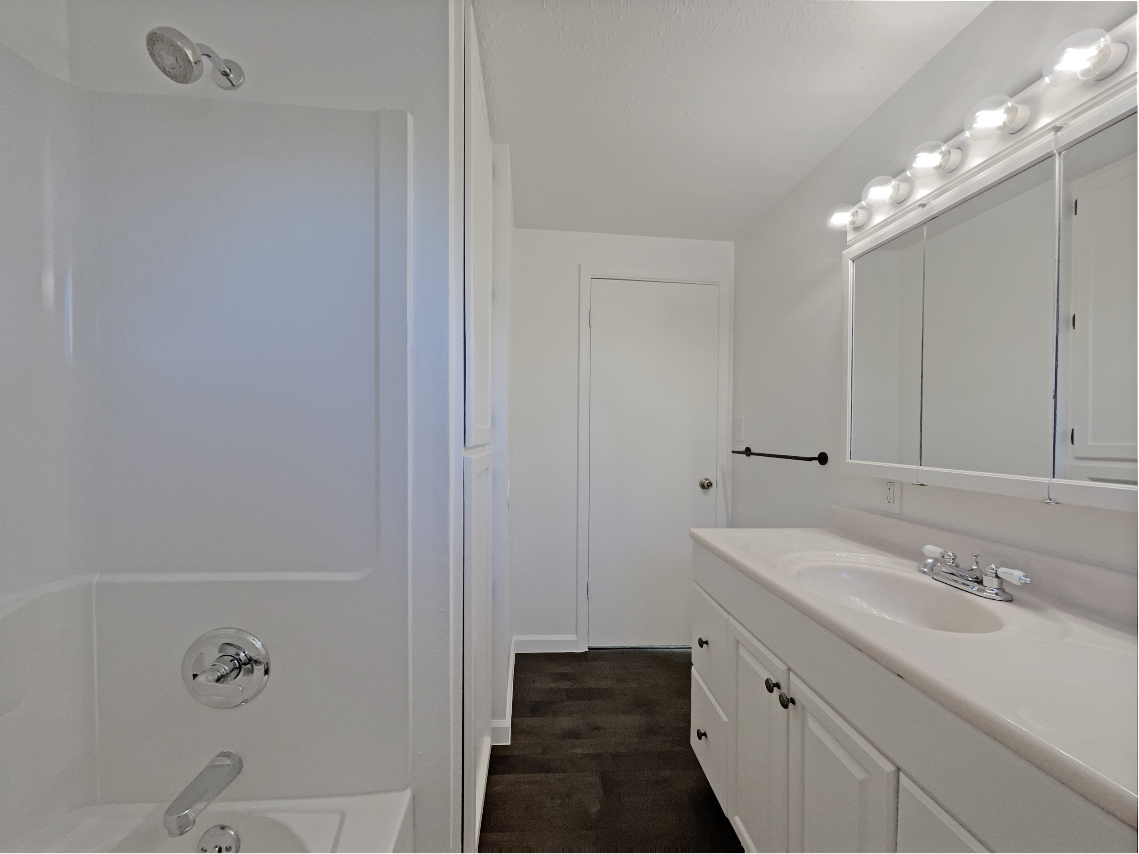 Photo 4 of 22 of 3620 N Colorado Ave, Loveland, CO