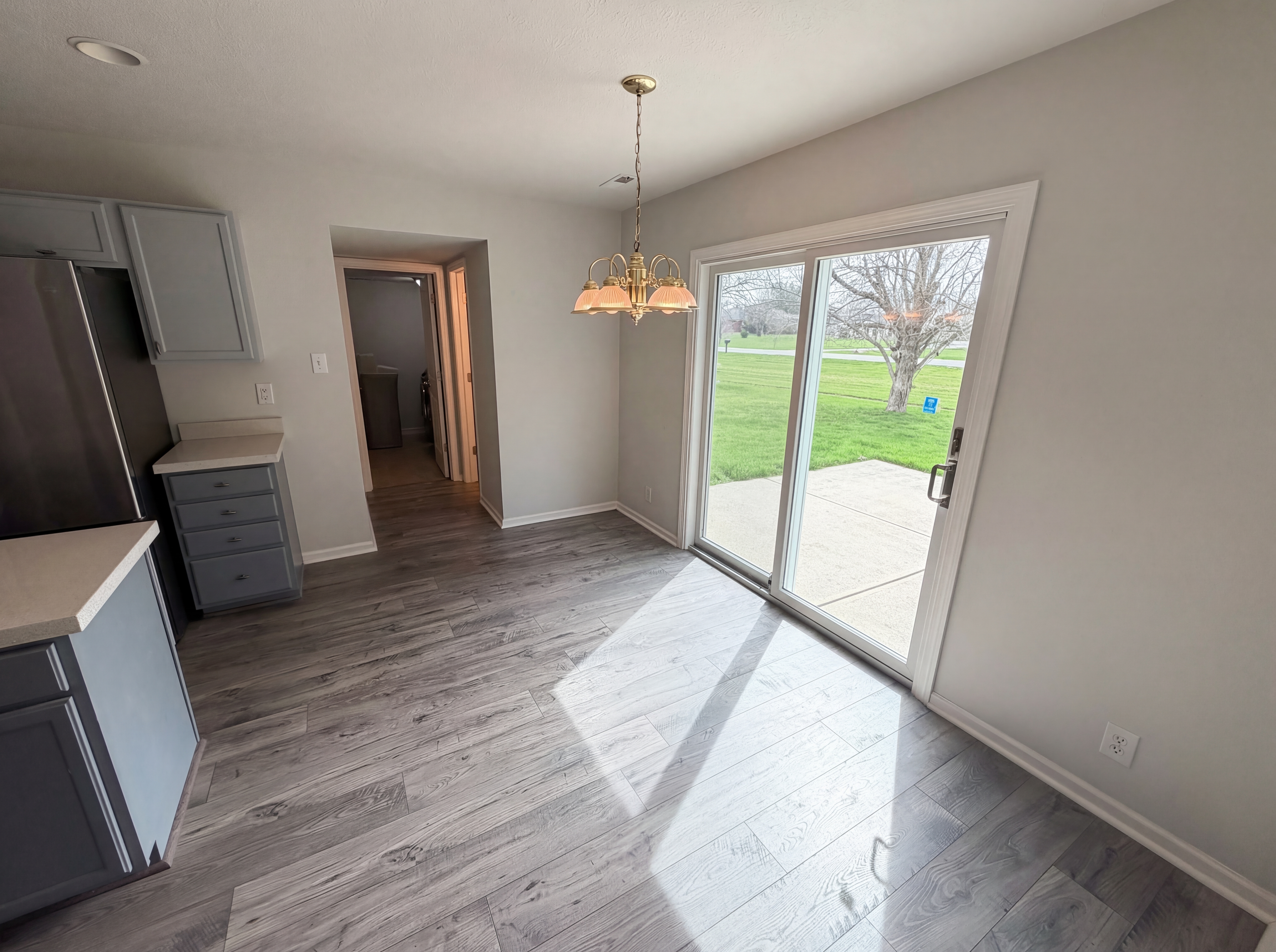 Photo 10 of 31 of 7910 Arvada Pl, Indianapolis, IN