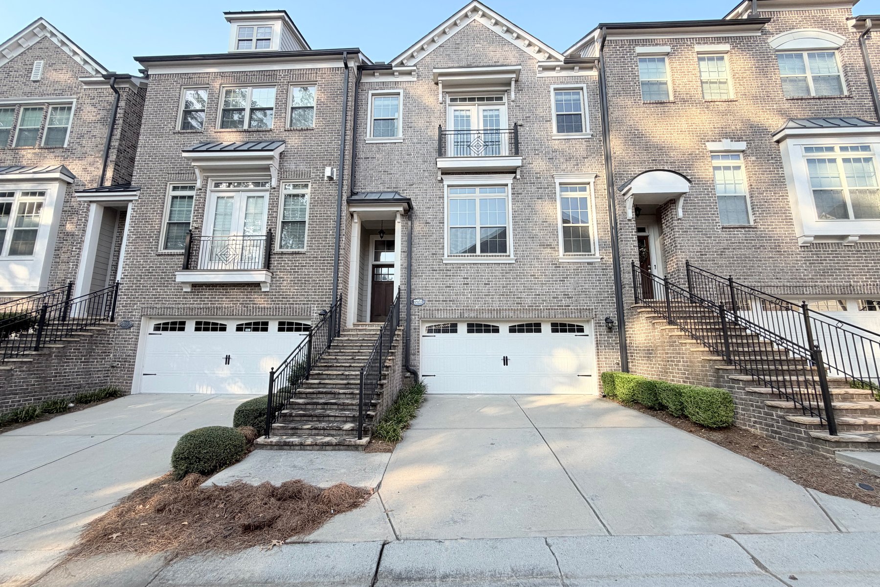 Photo 1 of 2256 Royal Vineyard Ln SE