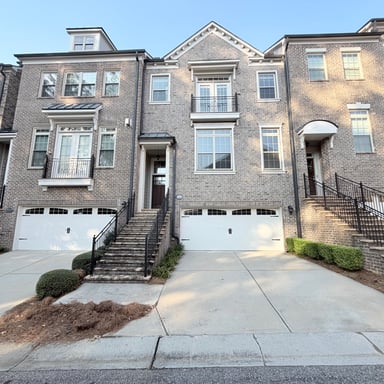Property photo 1 of 2256 Royal Vineyard Ln SE