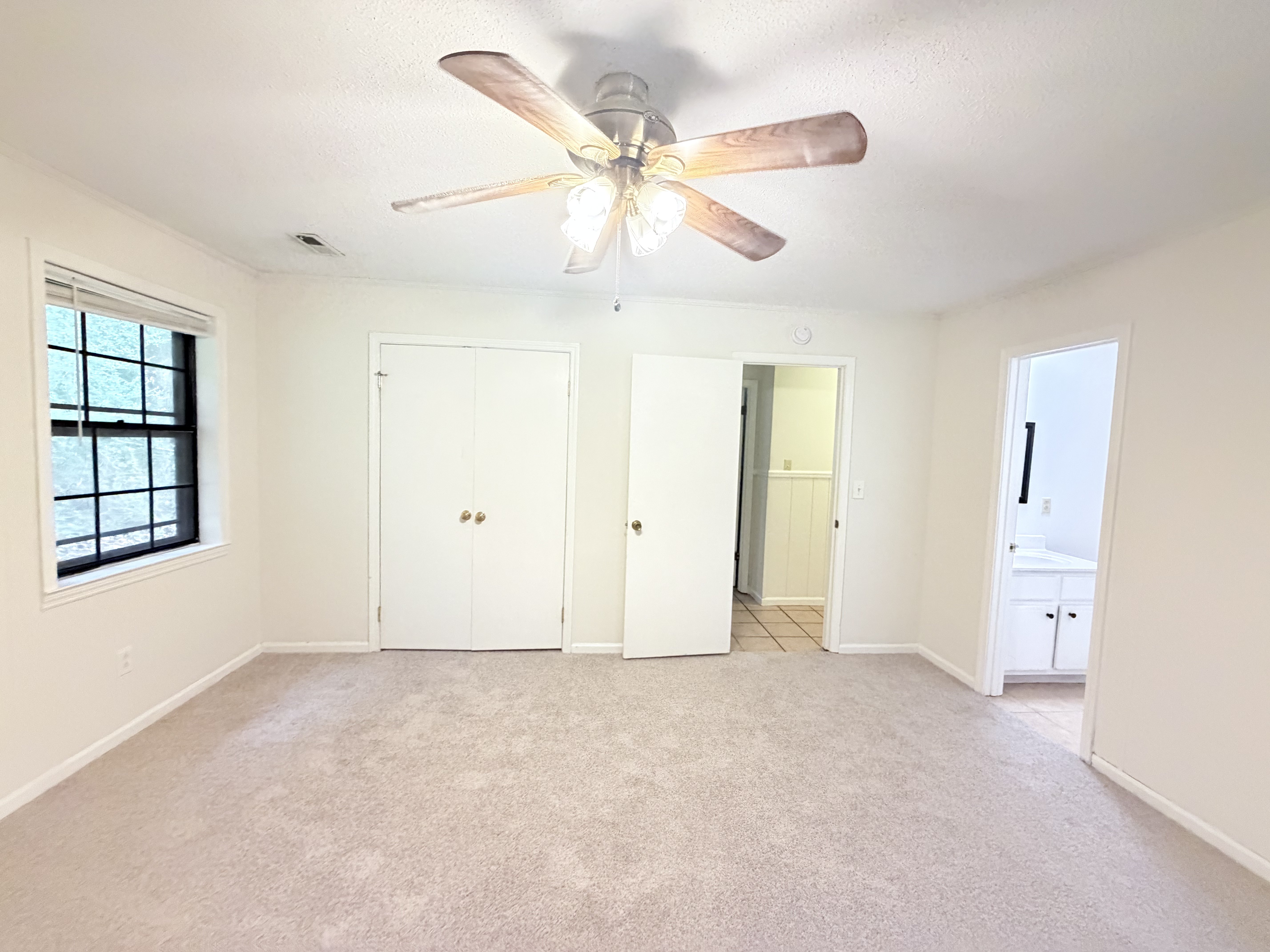 Photo 4 of 23 of 6732 County Road 50, Jemison, AL
