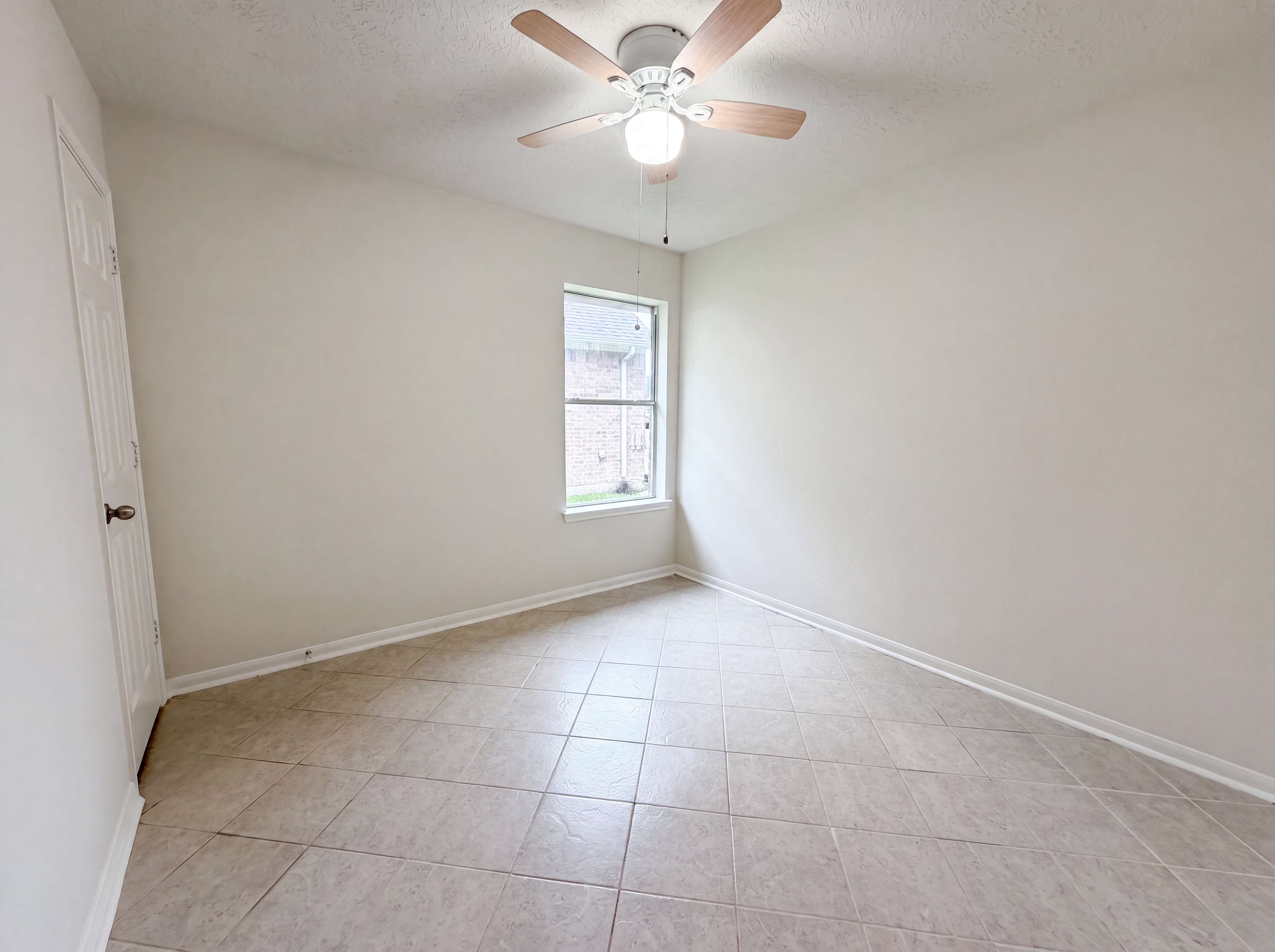 Photo 13 of 21 of 2127 Hannover Way, Spring, TX