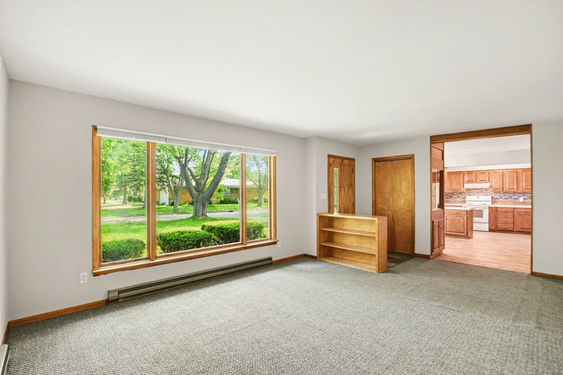 Property photo 3 of 7275 Kraft St