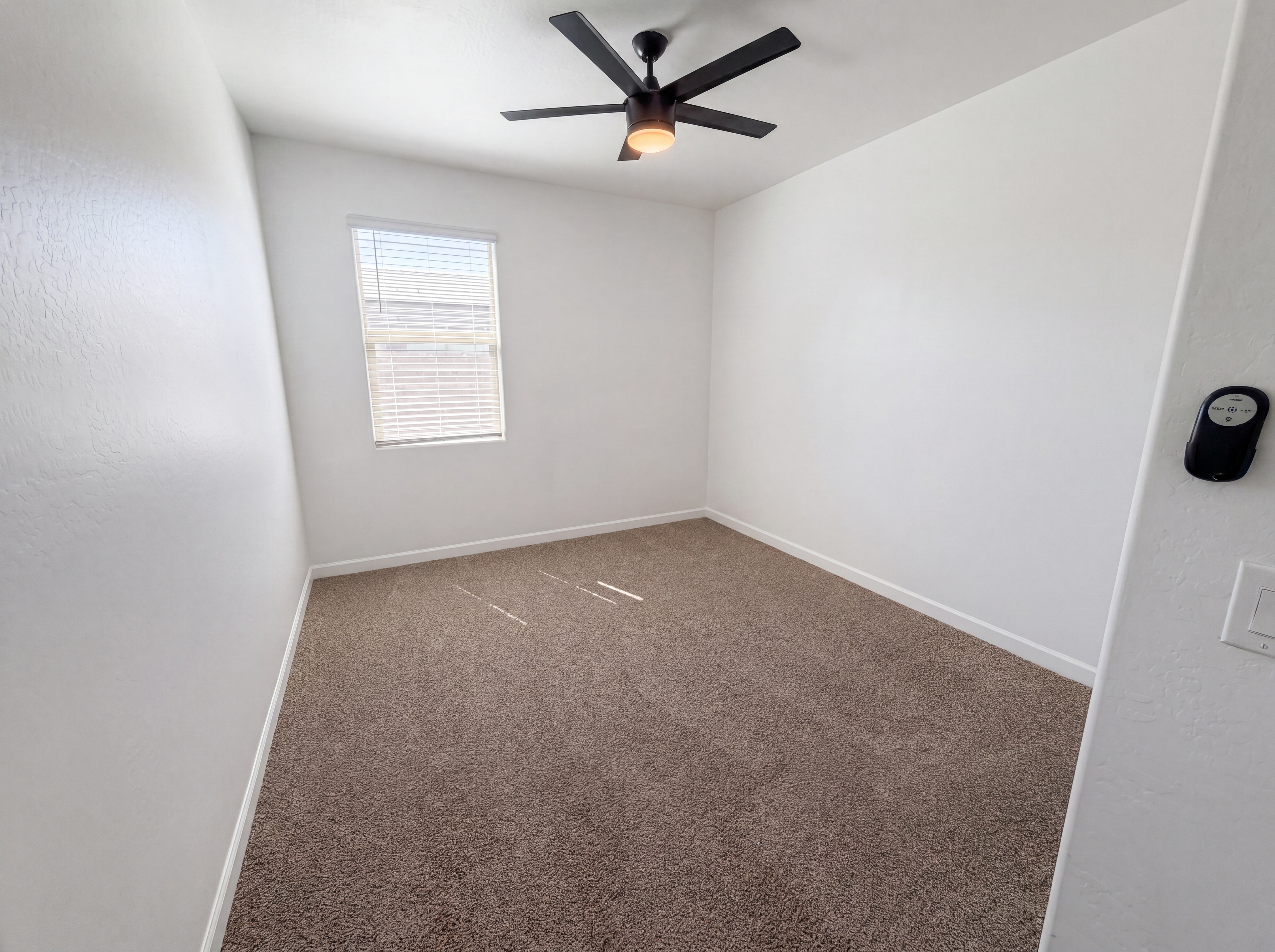 Photo 13 of 38 of 30568 W Clarendon Ave, Buckeye, AZ