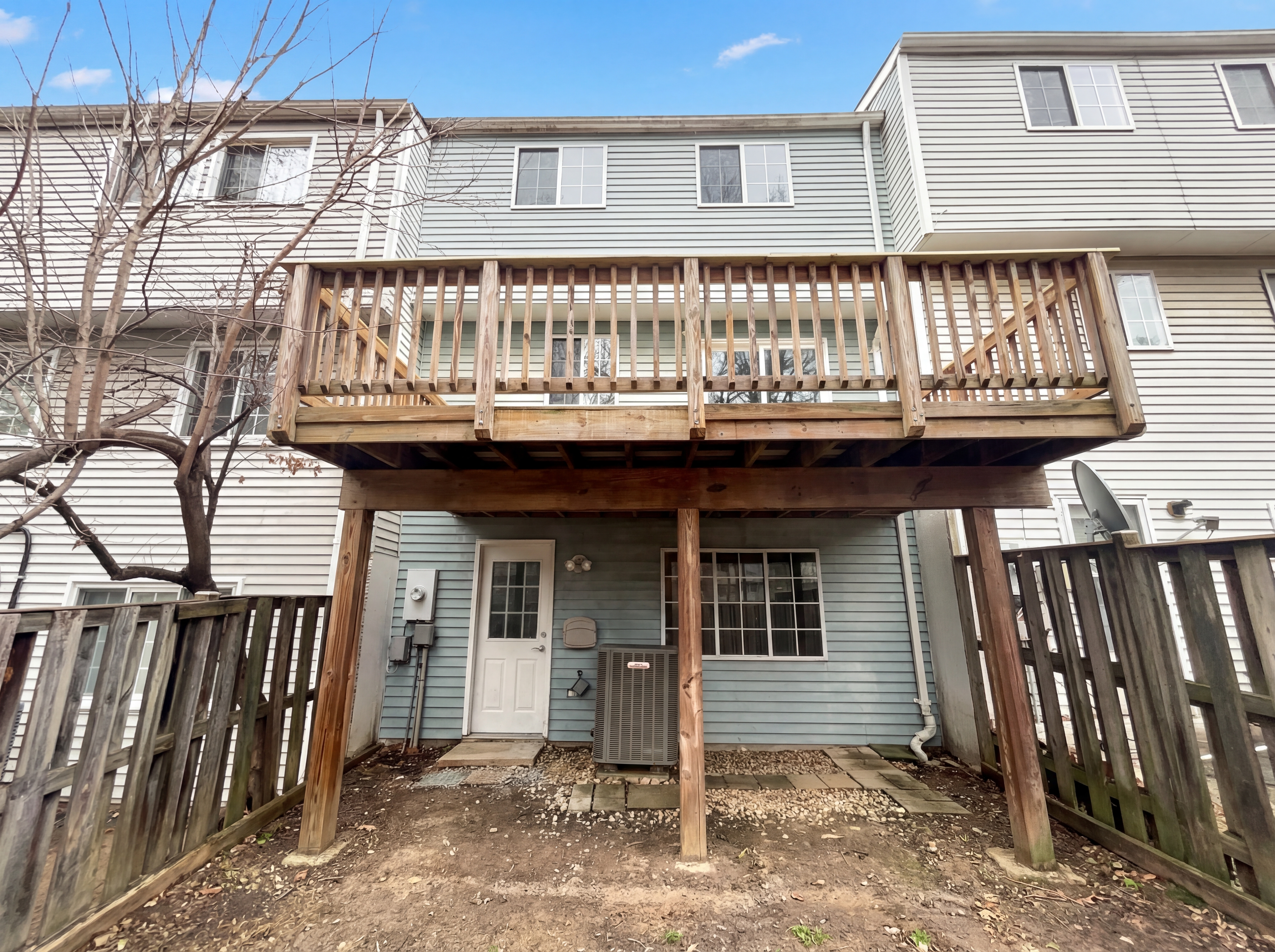 Photo 15 of 18 of 13524 Bentley Cir, Woodbridge, VA