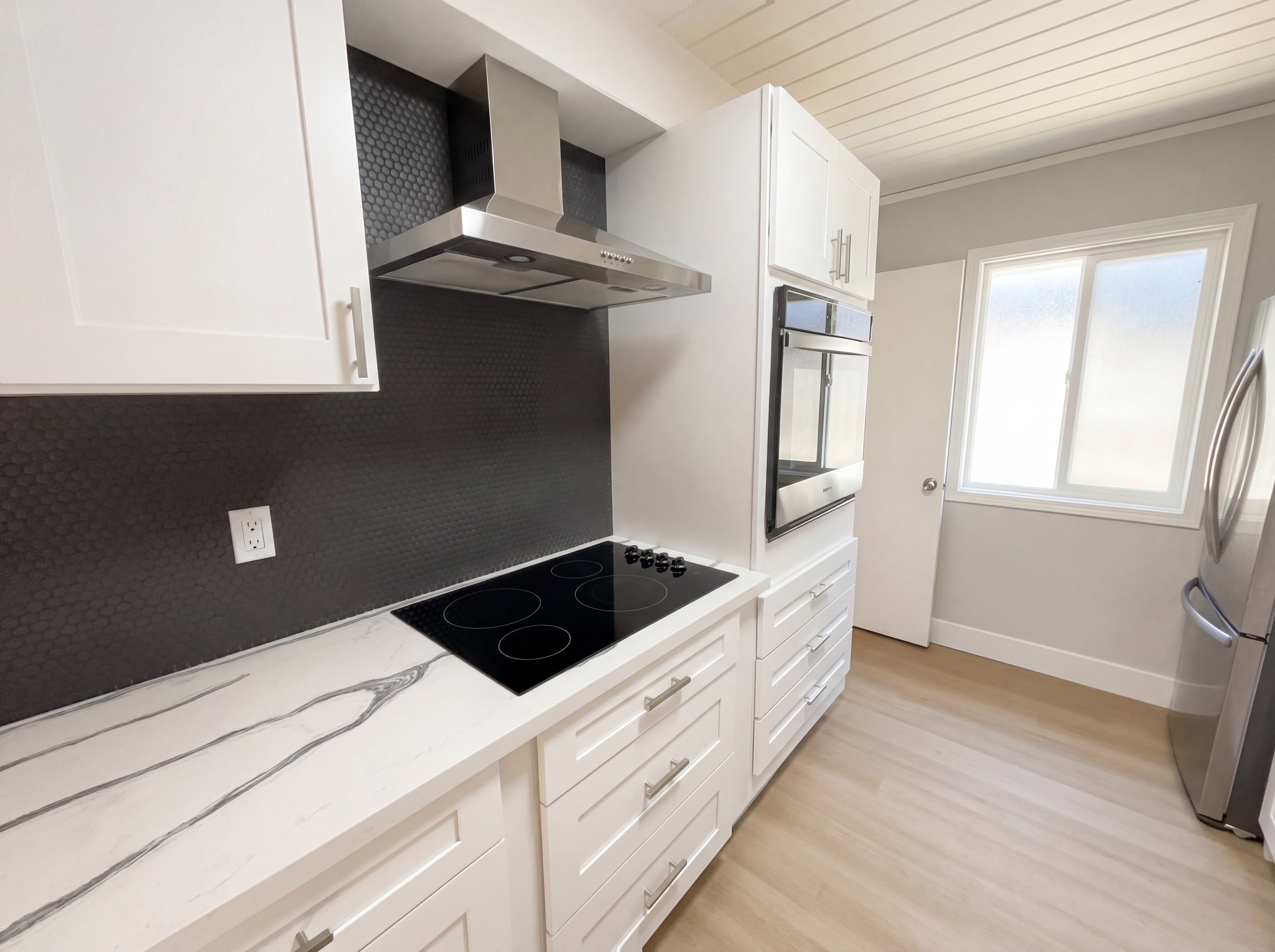 Photo 19 of 36 of 2361 Oakmont Dr, San Bruno, CA