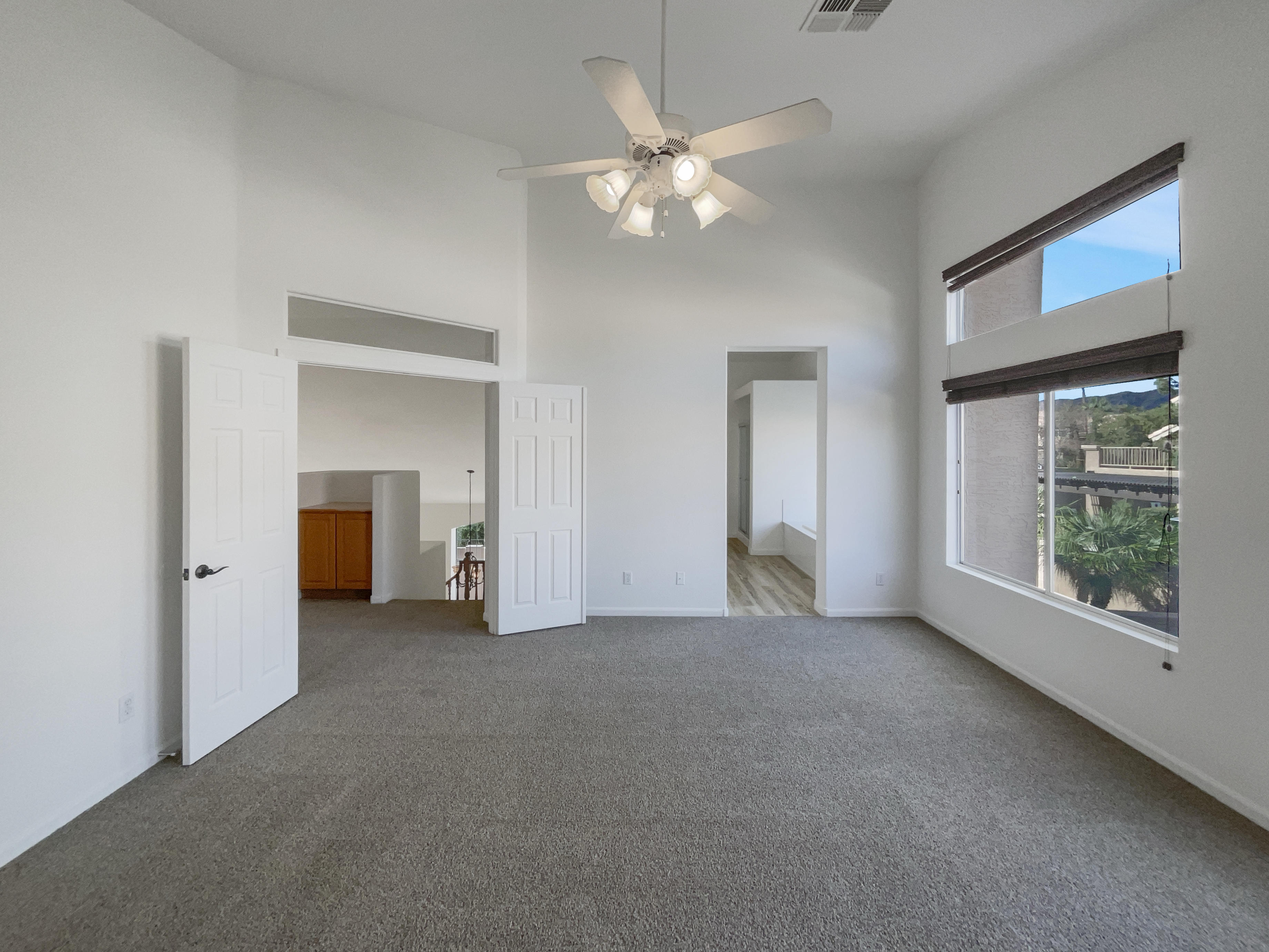 Photo 4 of 26 of 1616 E Glenhaven Dr, Phoenix, AZ
