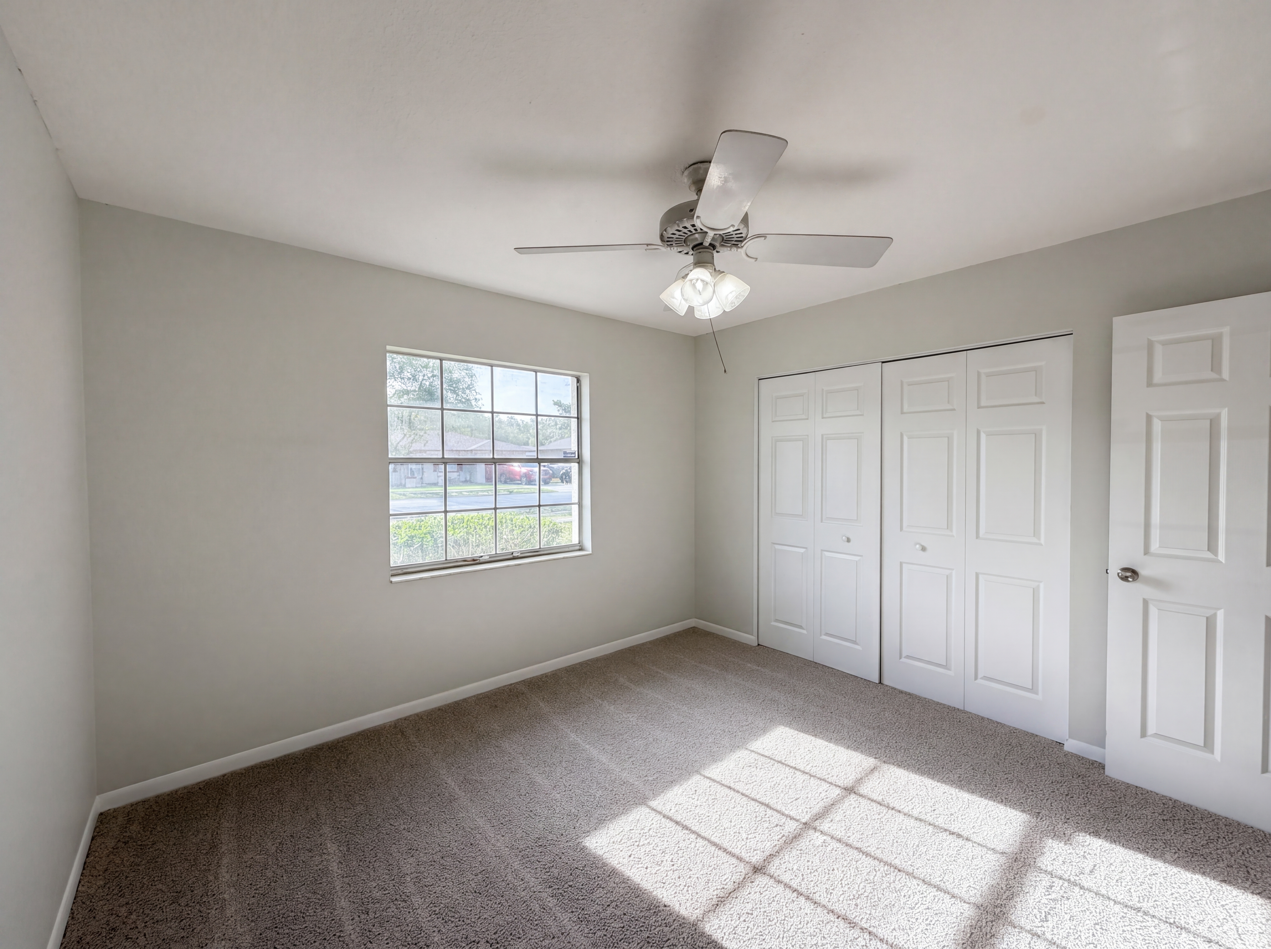 Photo 4 of 22 of 15246 SW 43rd Terrace Rd, Ocala, FL
