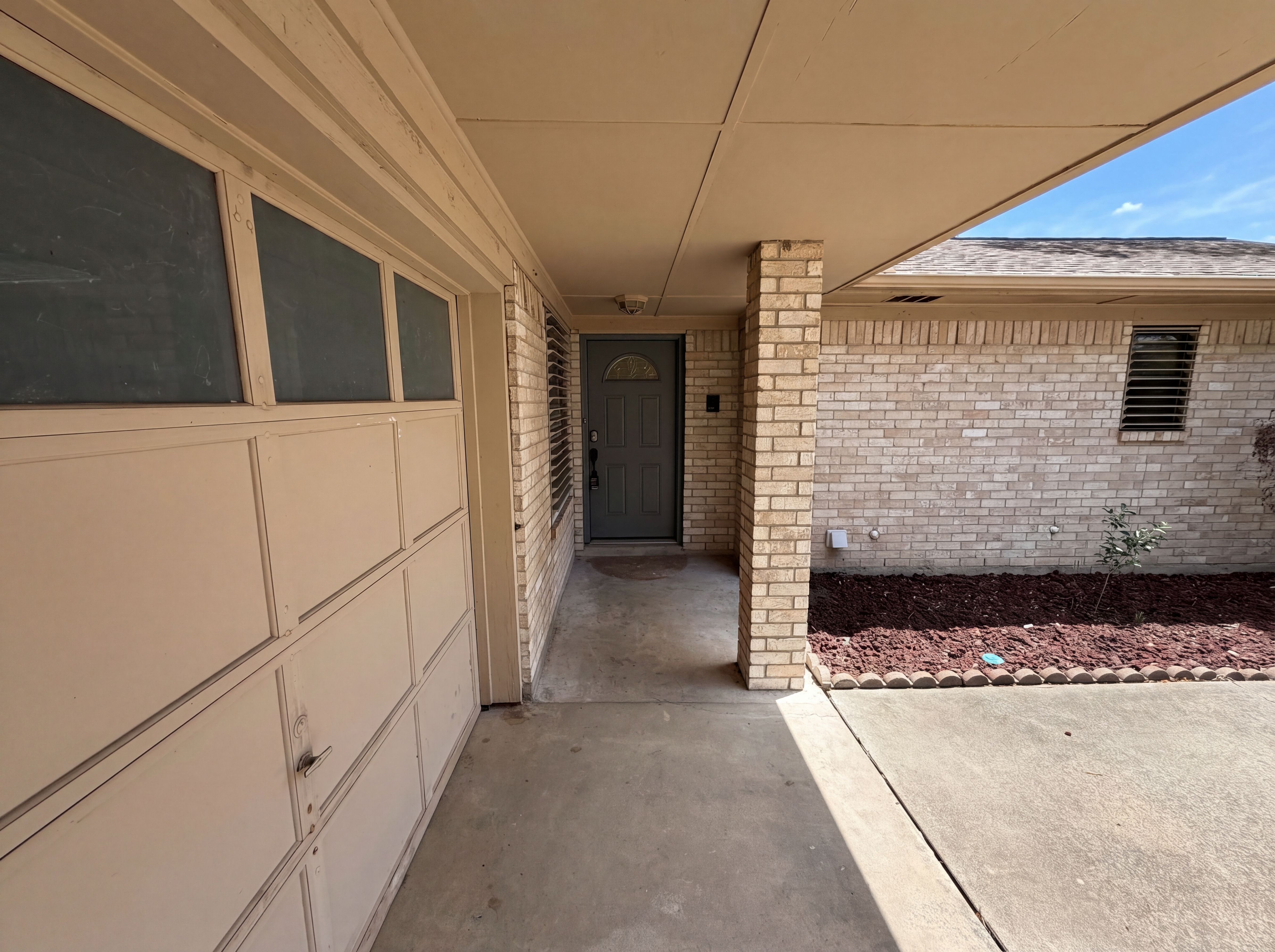 Photo 20 of 24 of 522 27th Ave N, Texas City, TX