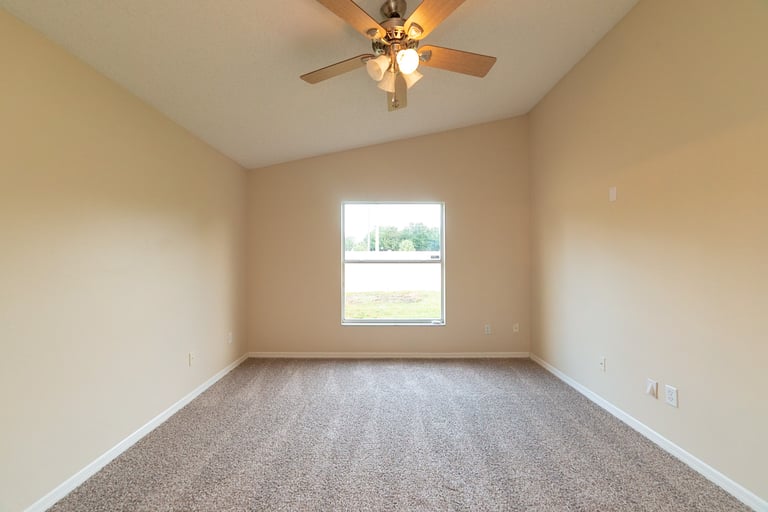 Photo 9 of 18 - 106 London Fog Way, Sanford, FL 32771