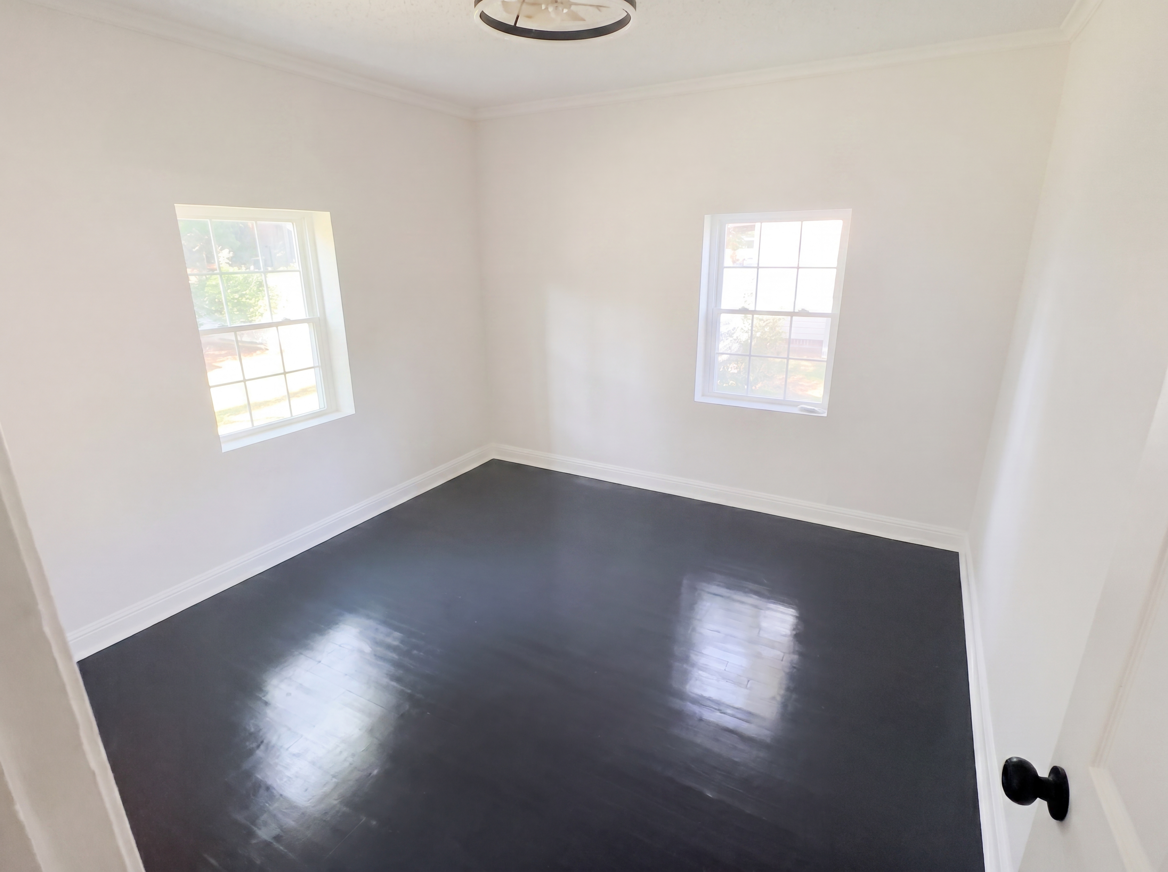 Photo 13 of 21 of 601 Community Dr, Waycross, GA