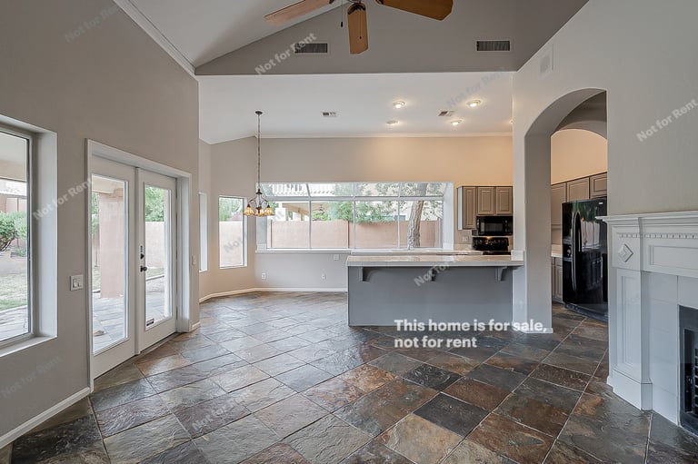Photo 9 of 31 - 14818 S 25th Way, Phoenix, AZ 85048