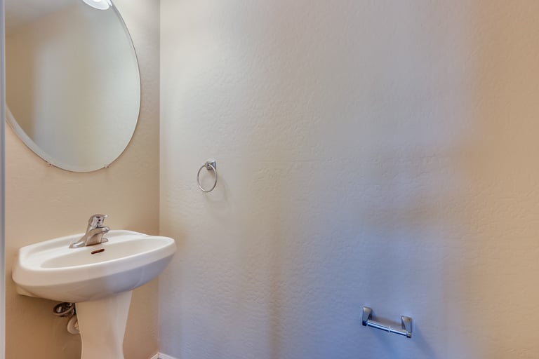 Photo 30 of 35 - 472 W Love Rd, San Tan Valley, AZ 85143