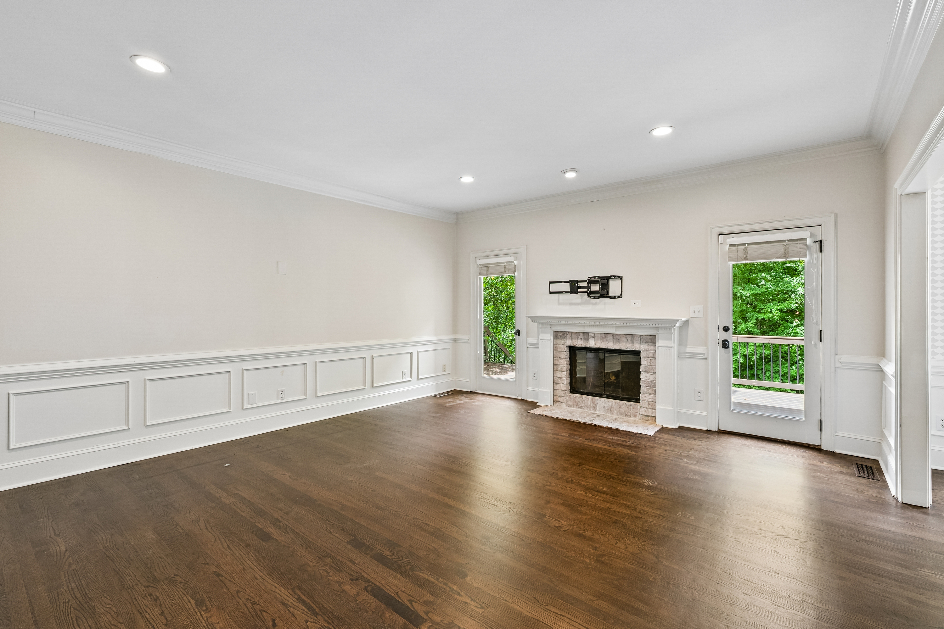 Photo 12 of 53 of 5609 Camilla Dr, Charlotte, NC