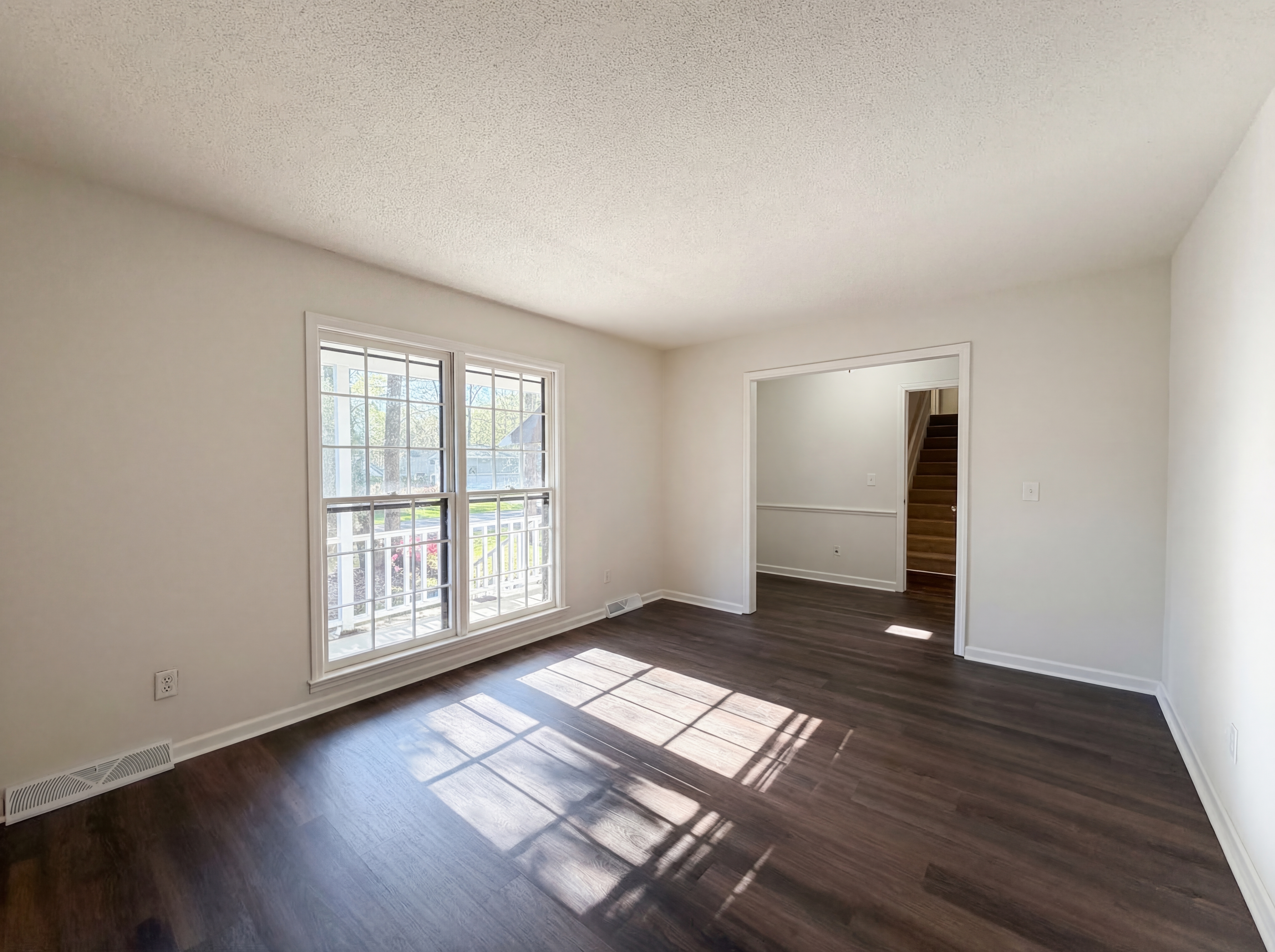 Photo 8 of 22 of 102 Brailsford Rd, Summerville, SC