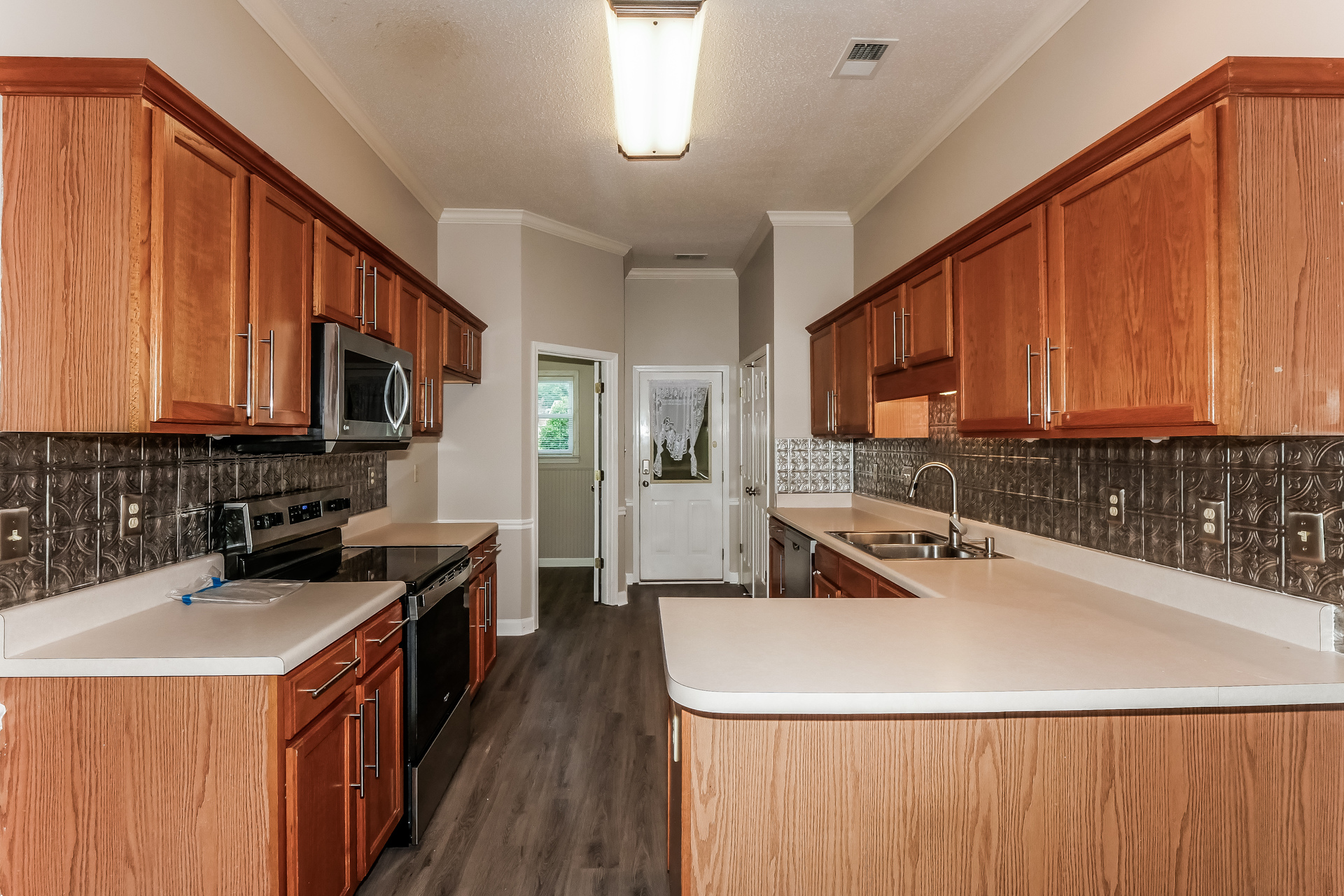 Photo 2 of 21 of 4635 Shadow Field Ln, Bartlett, TN