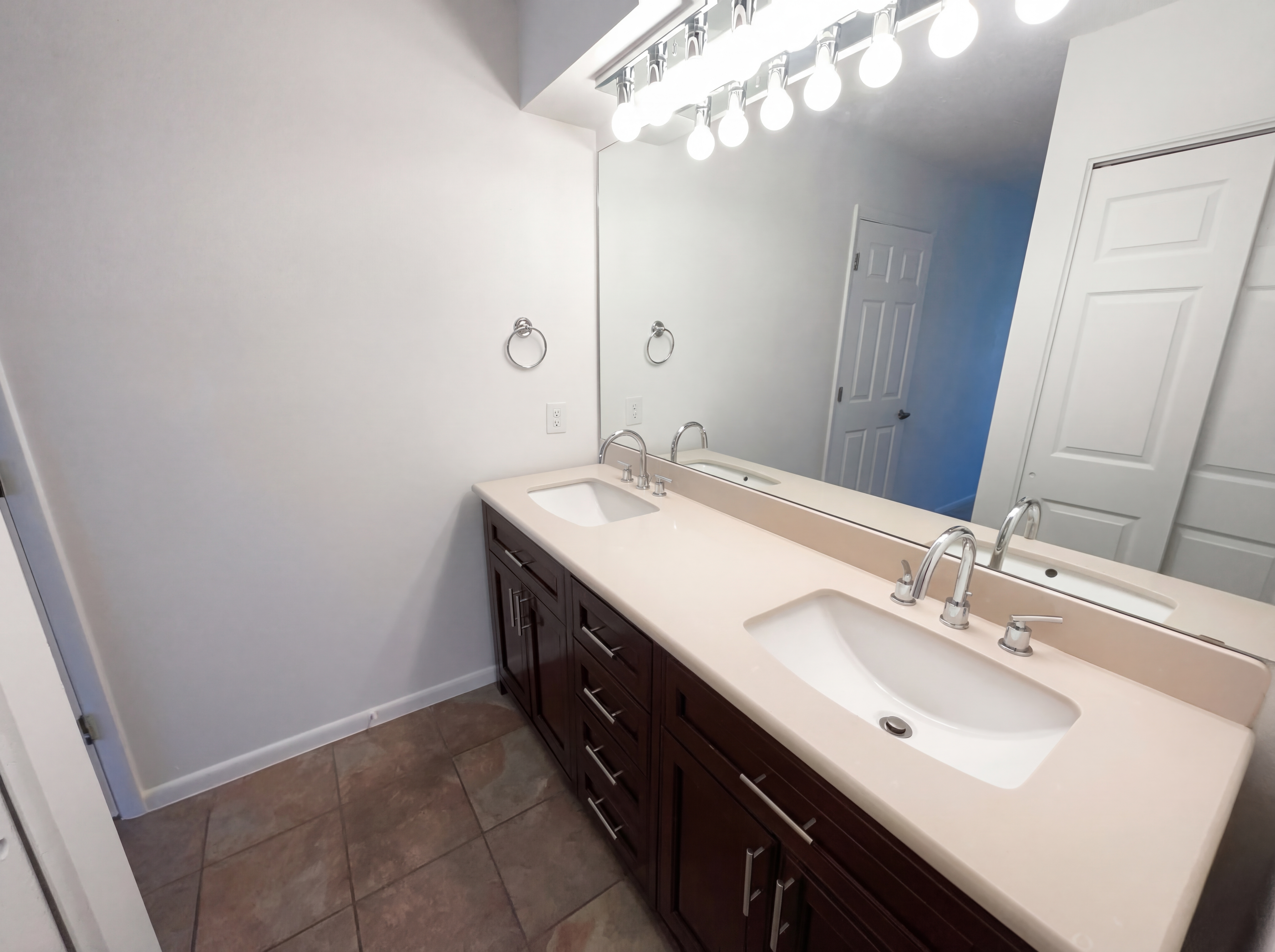 Photo 20 of 23 of 3075 E Long Cir S, Centennial, CO
