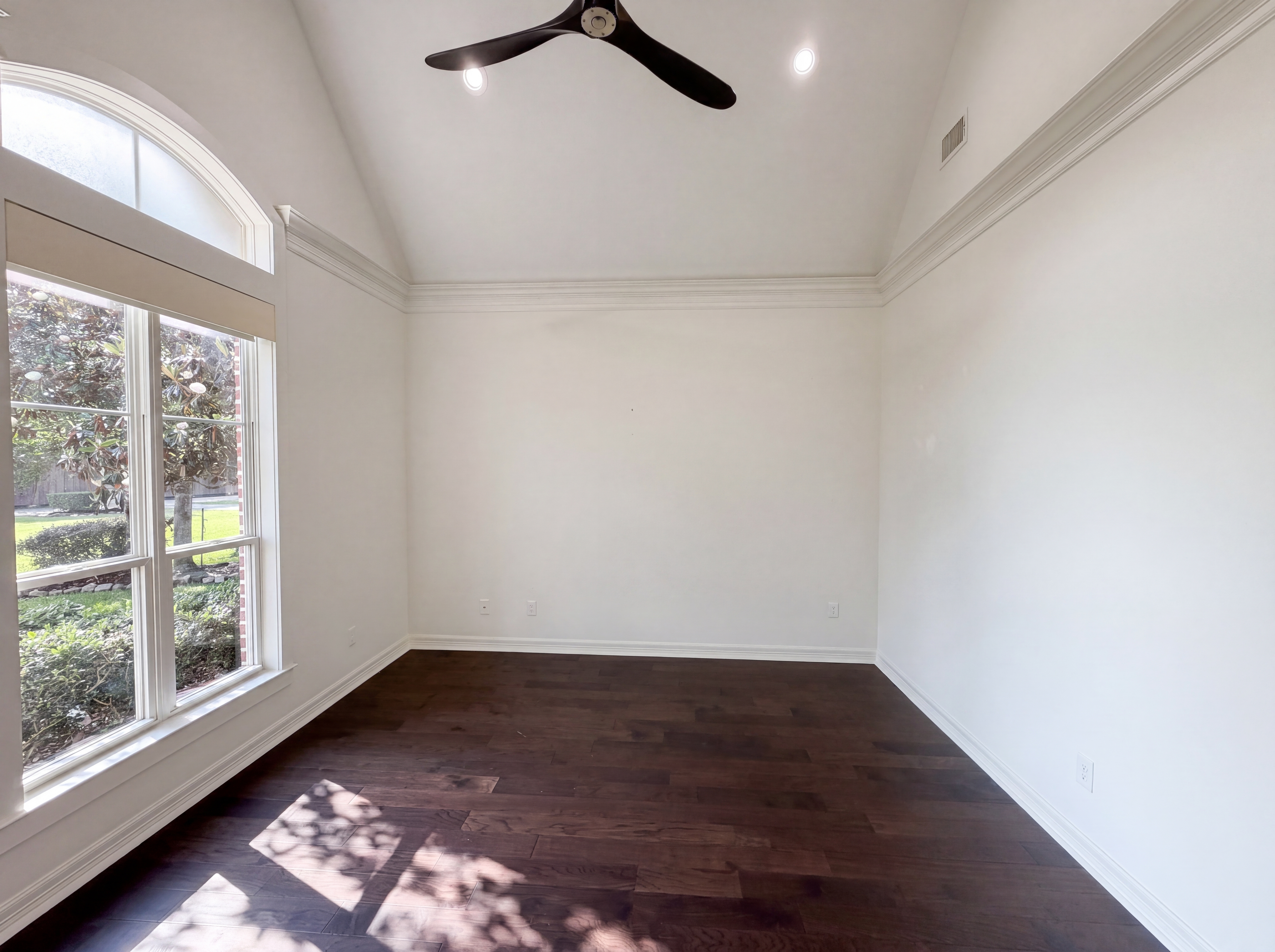 Photo 20 of 61 of 4385 Brownstone Dr, Beaumont, TX