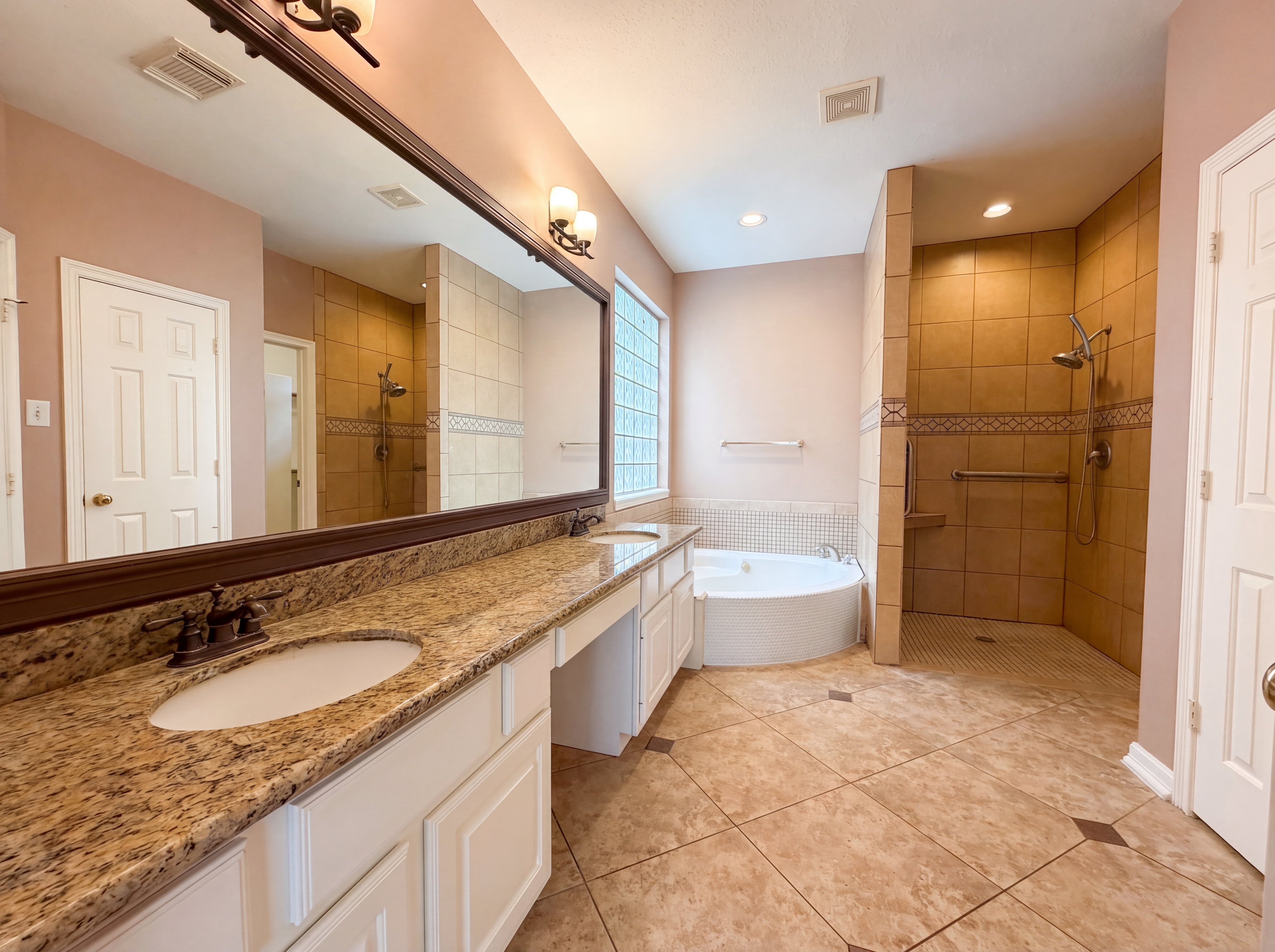 Photo 9 of 24 of 22815 Whitewater Creek Cir, Katy, TX