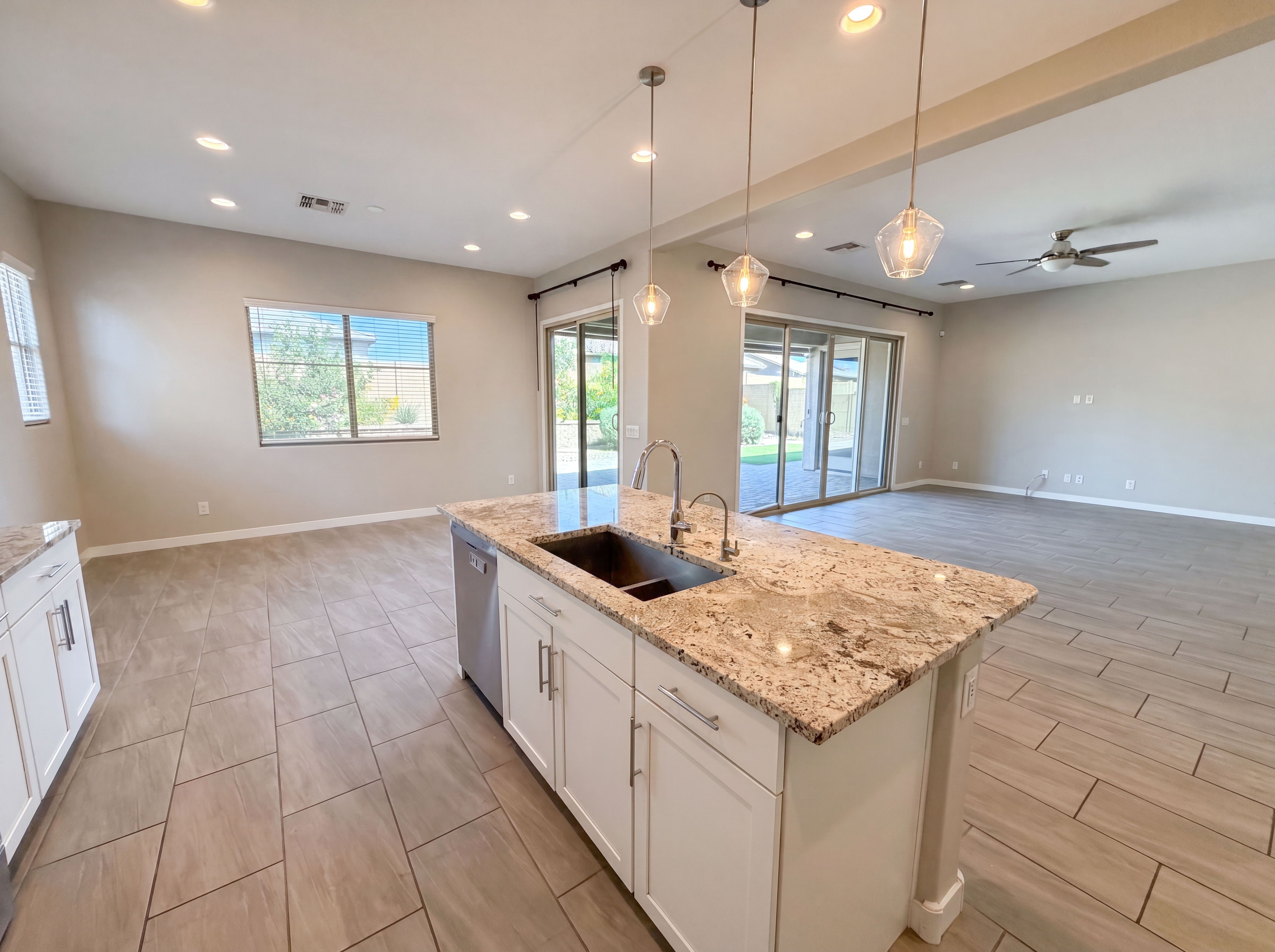 Photo 9 of 43 of 3226 N 197th Ave, Buckeye, AZ