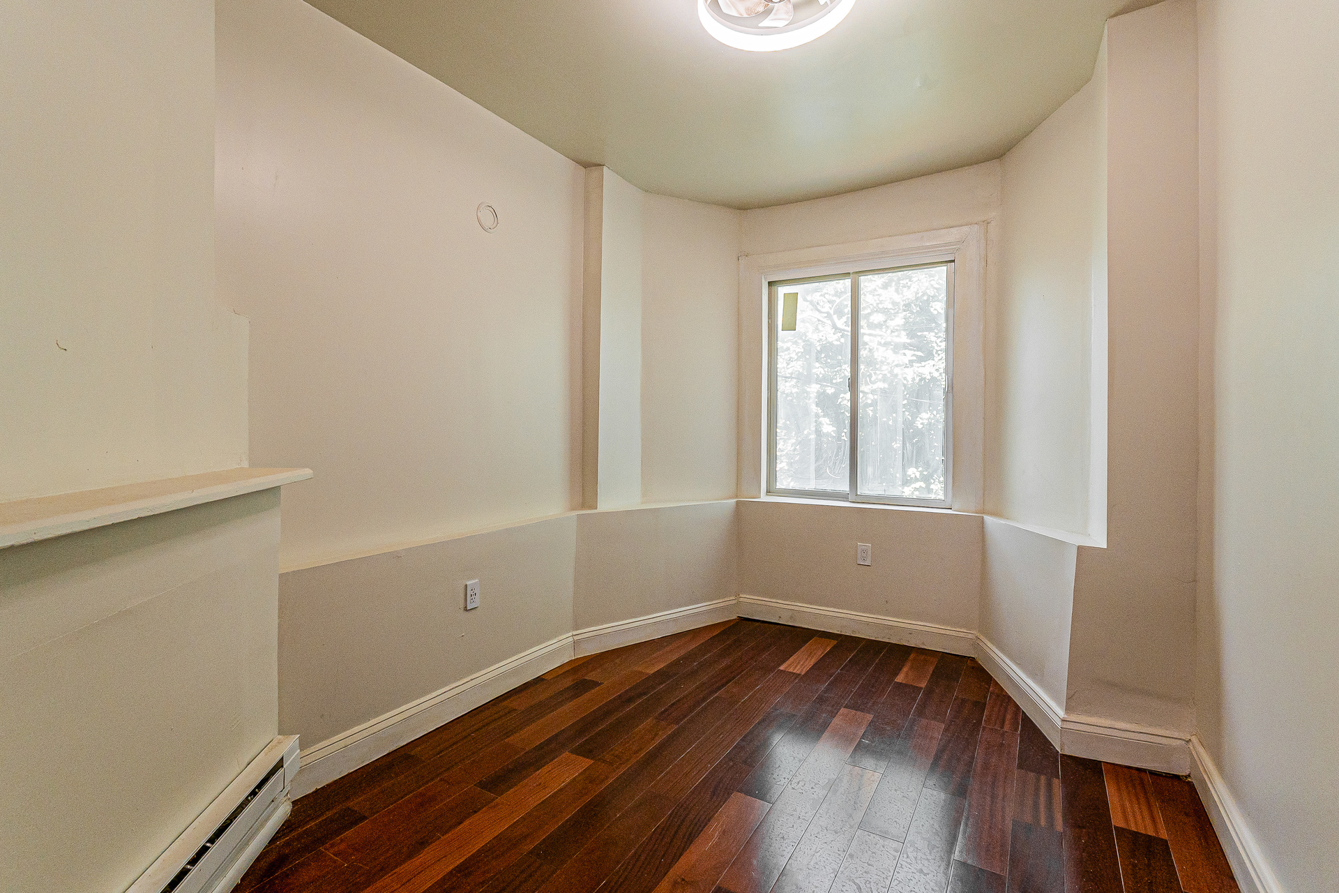 Photo 4 of 22 of 1135 Myrtle Ave, Baltimore, MD