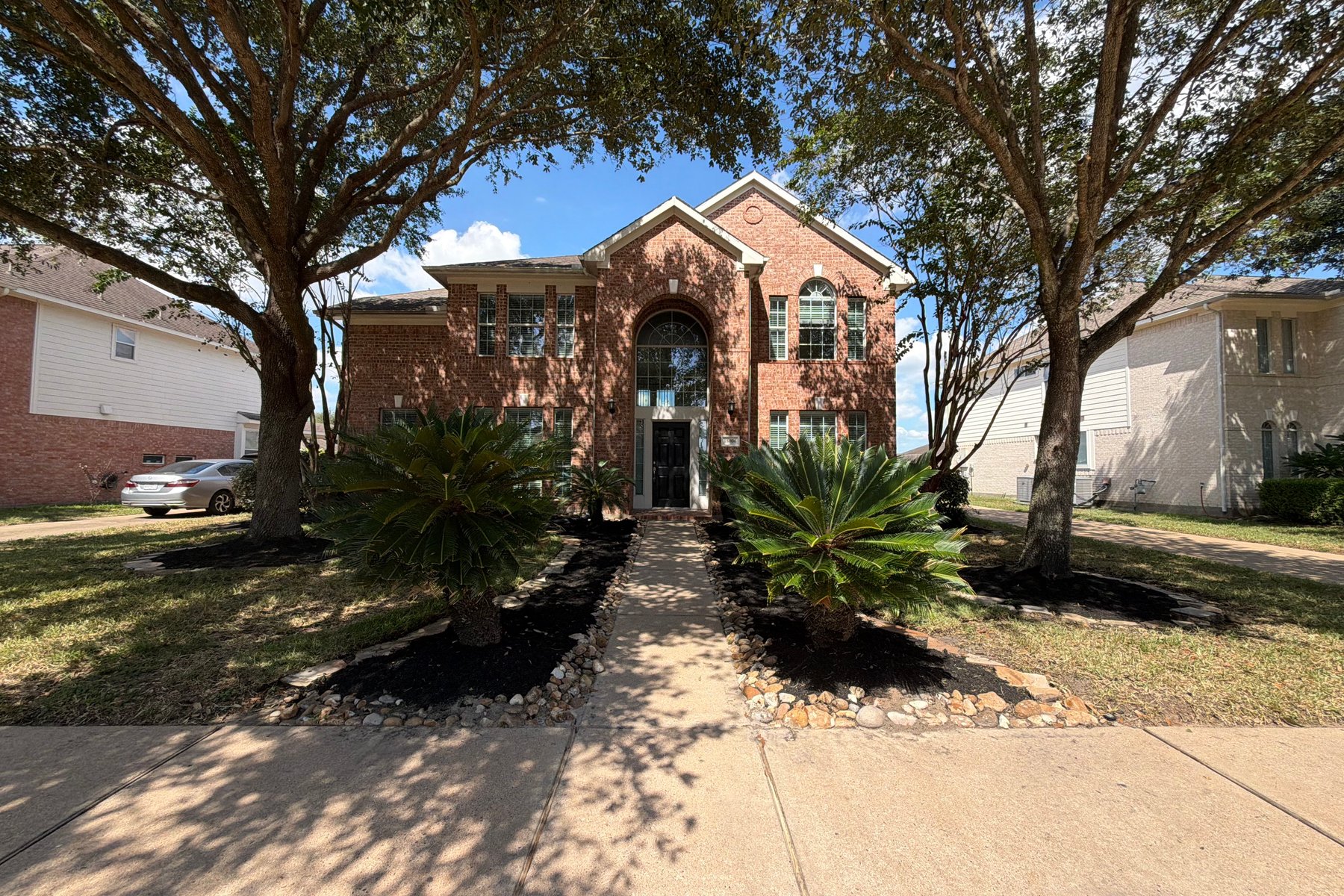 Photo 1 of 18006 Oakfield Glen Ln