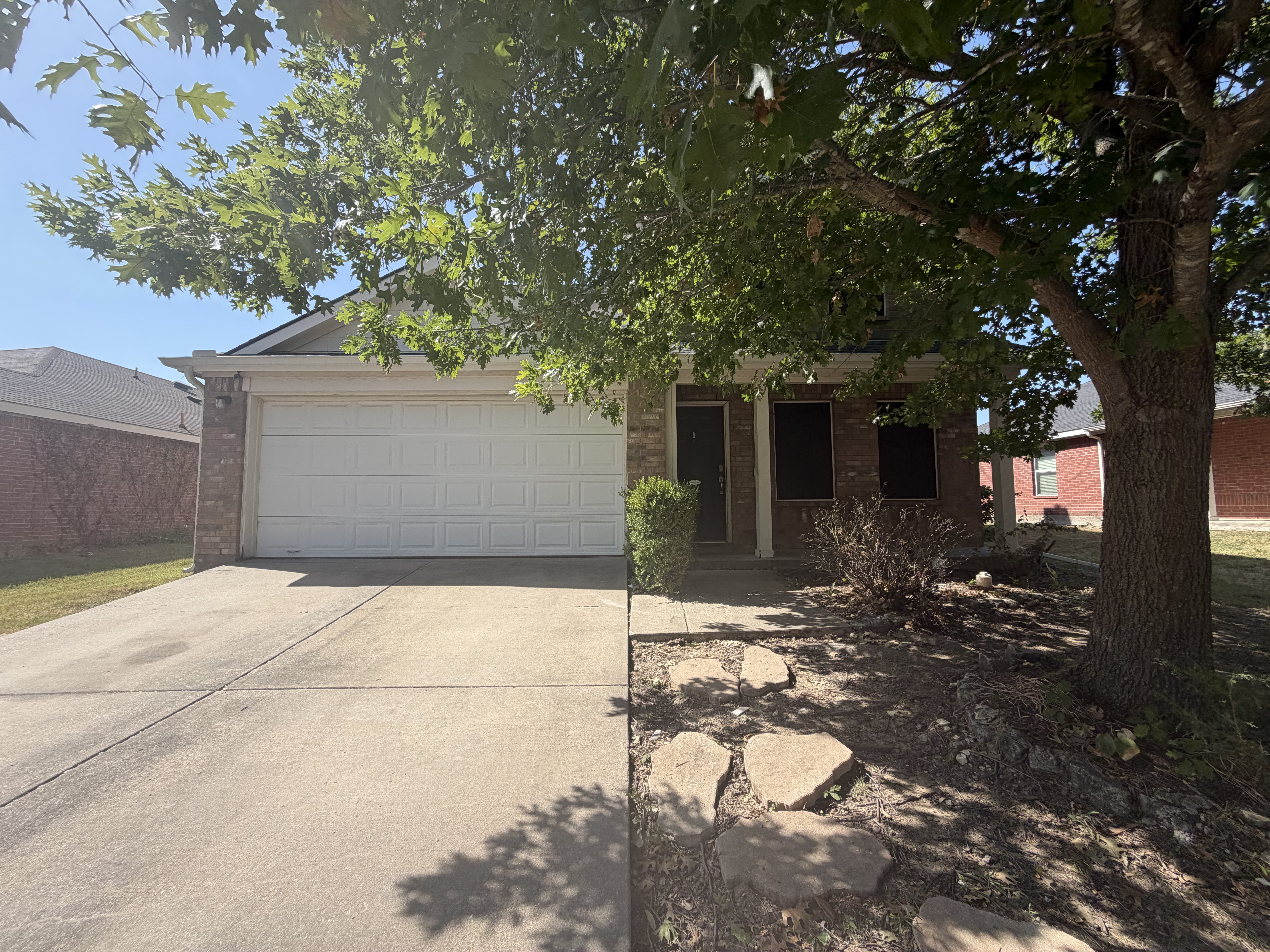 Photo 32 of 35 of 1207 Toledo Bend Dr, Princeton, TX
